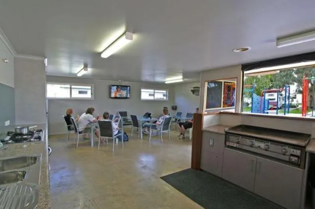 Communal lounge/ TV room in Apollo Bay Holiday Park