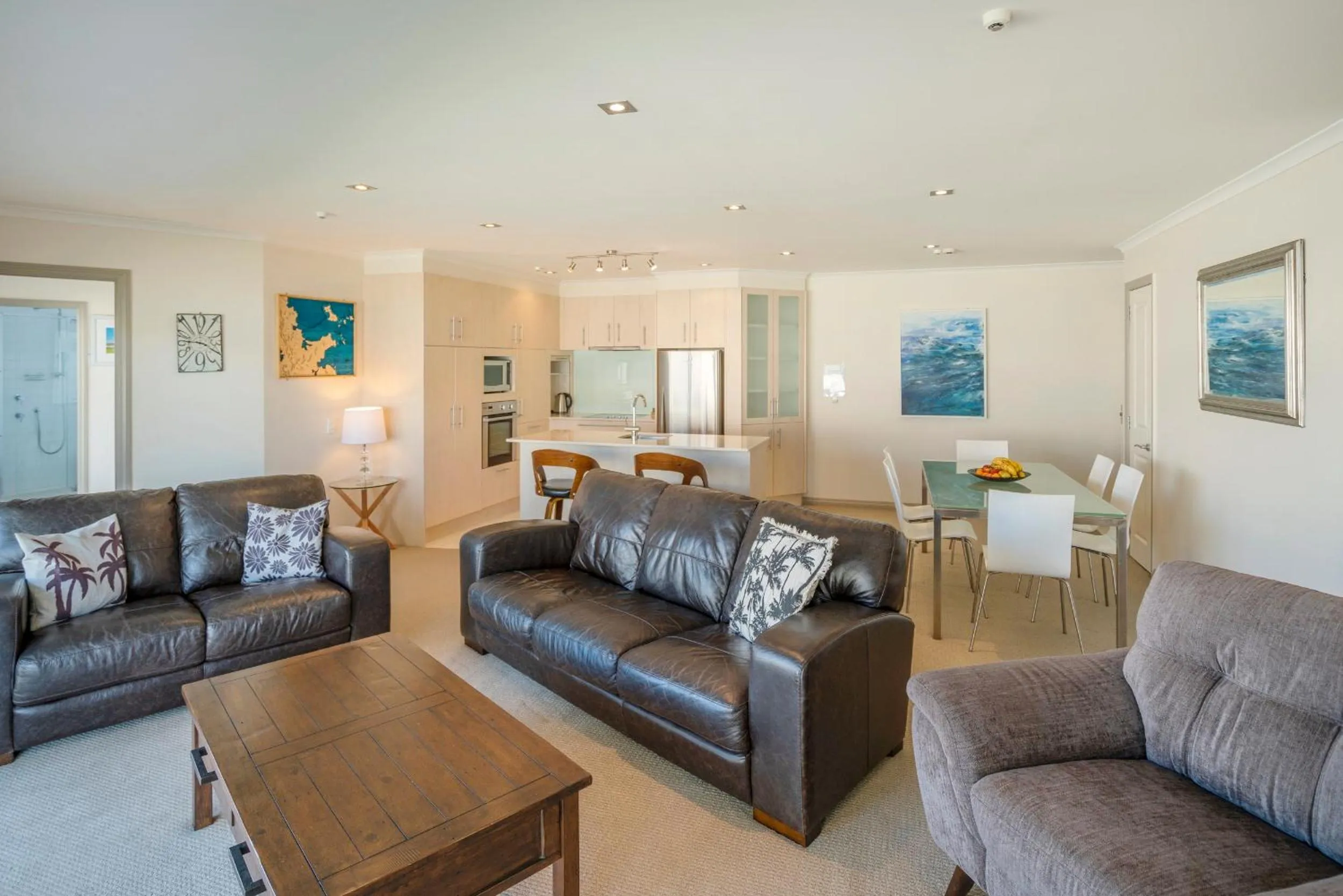 Living room in Crow's Nest Apartments