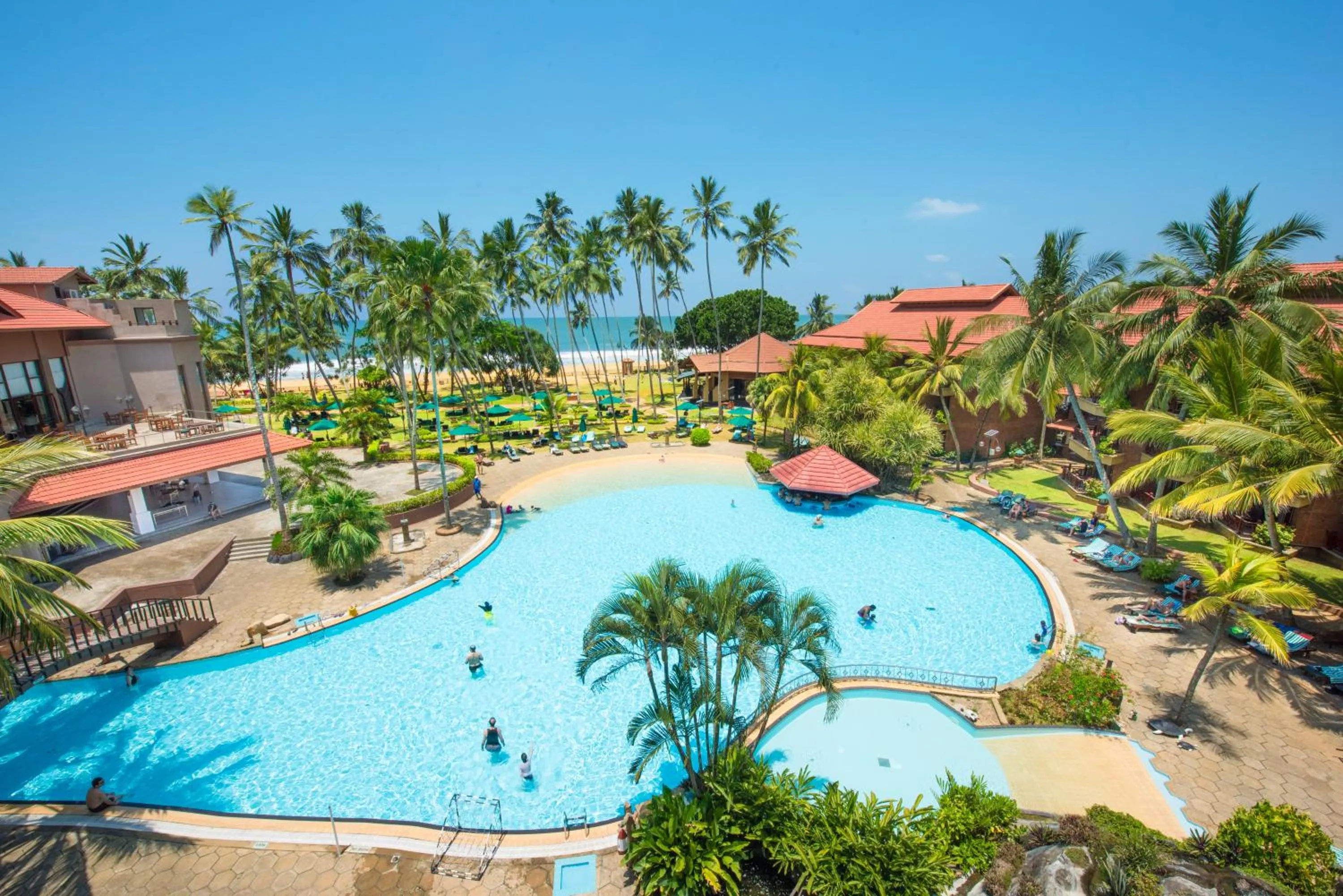 Garden view in Royal Palms Beach Hotel