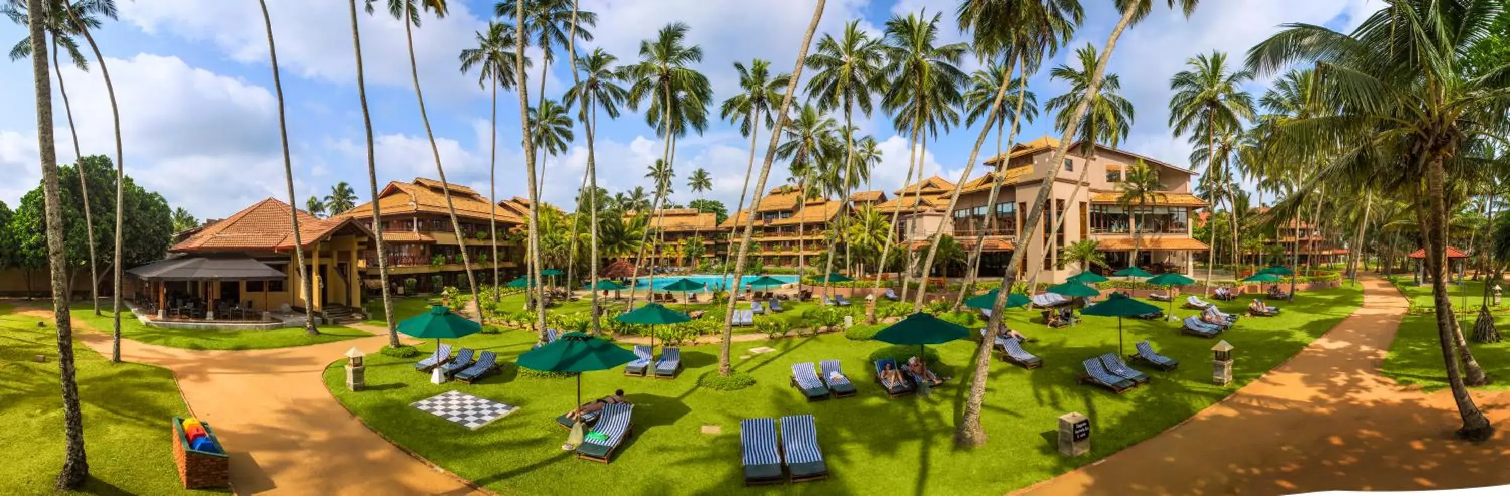 Property building in Royal Palms Beach Hotel Property building in Royal Palms Beach Hotel