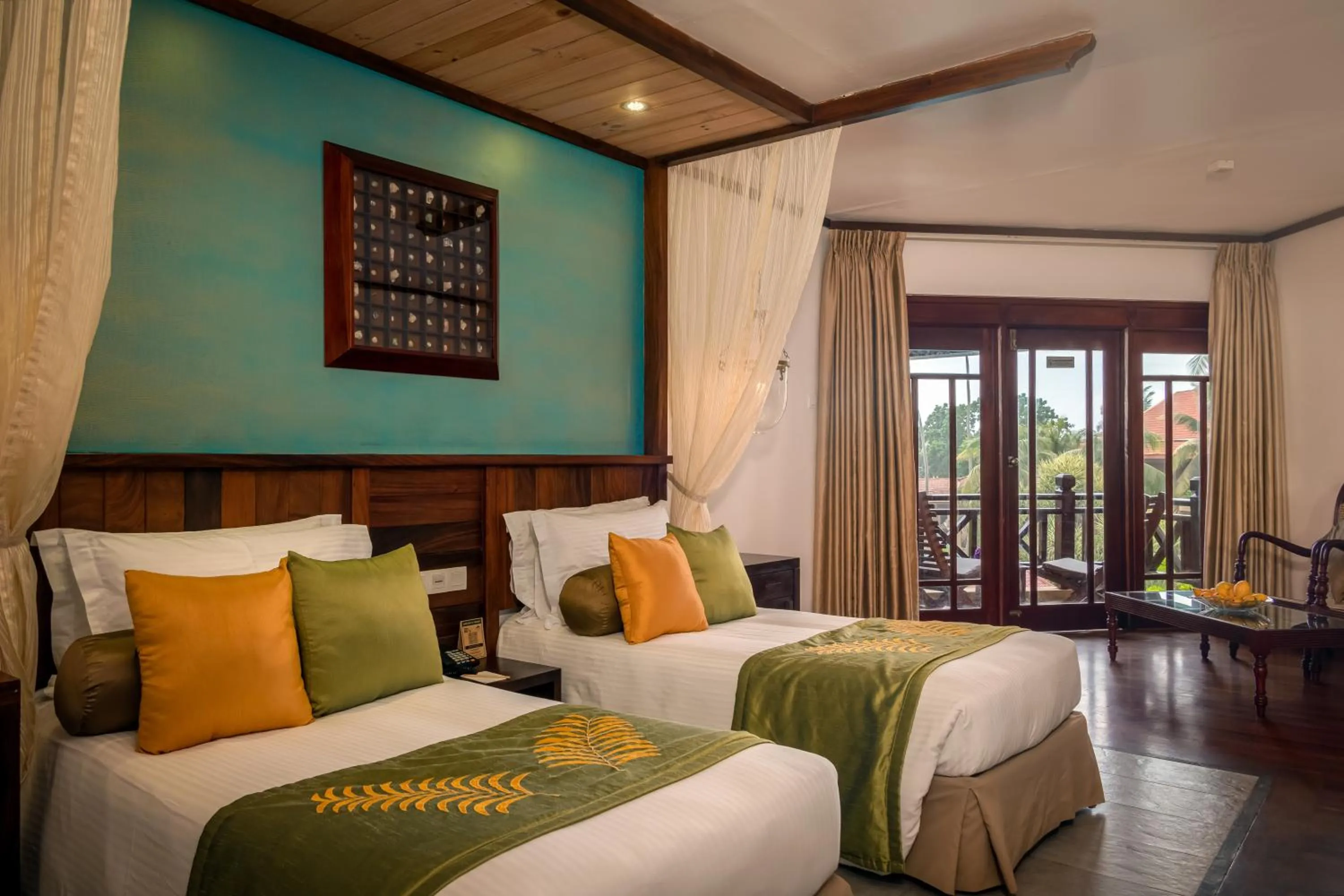 Bedroom, Bed in Royal Palms Beach Hotel