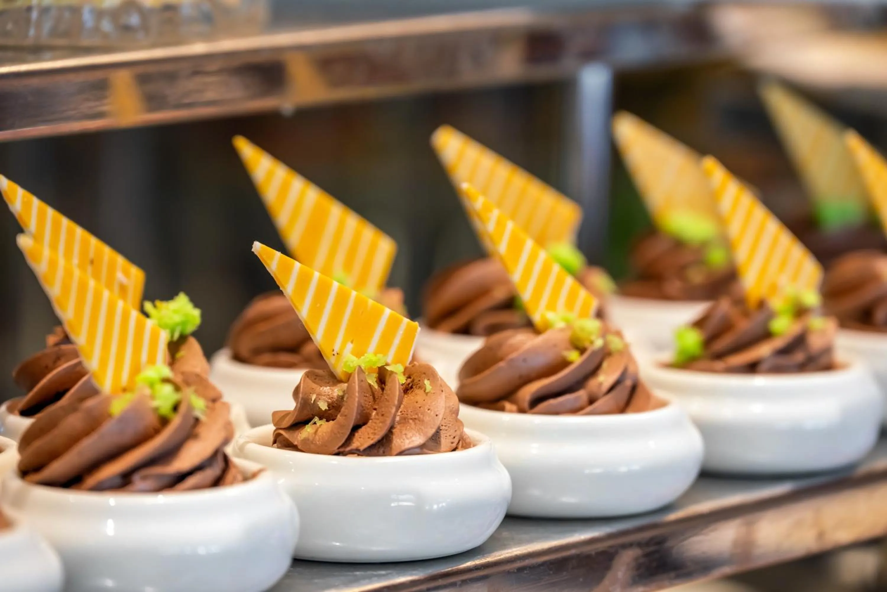 Restaurant/places to eat in Royal Palms Beach Hotel