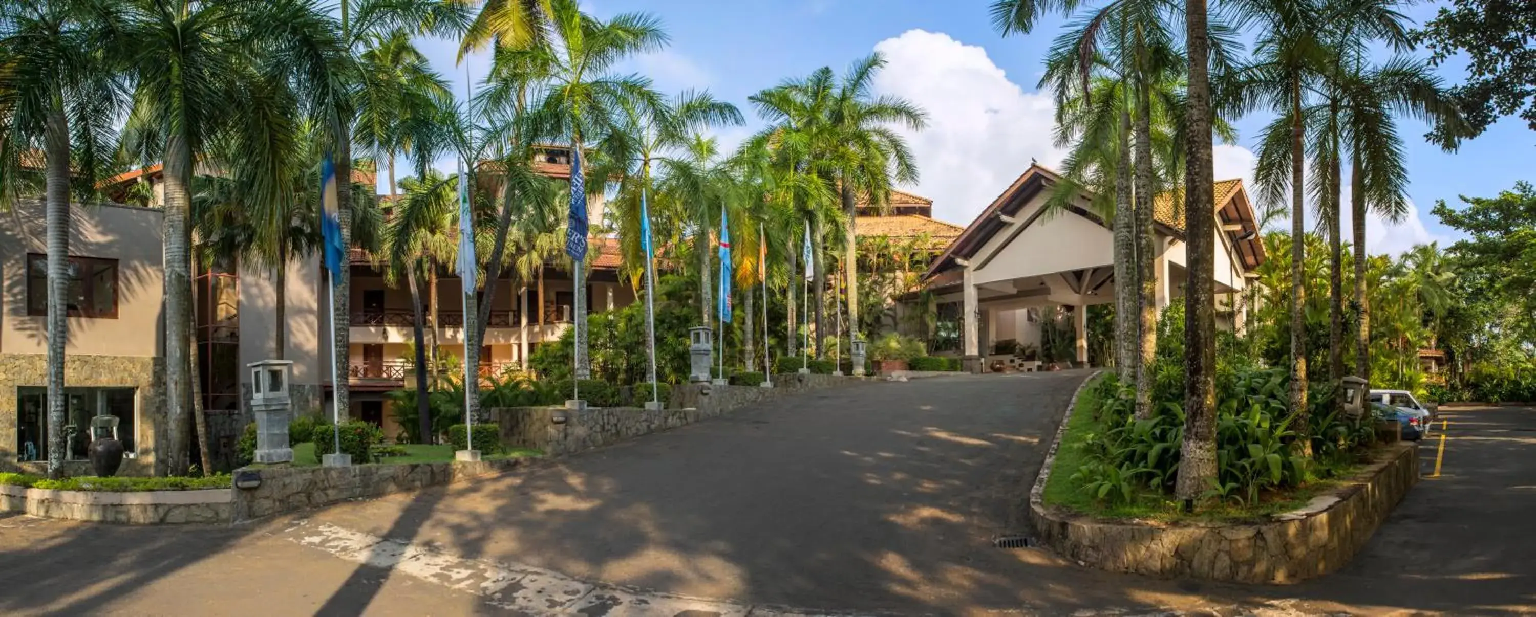 Property building in Royal Palms Beach Hotel Property building in Royal Palms Beach Hotel