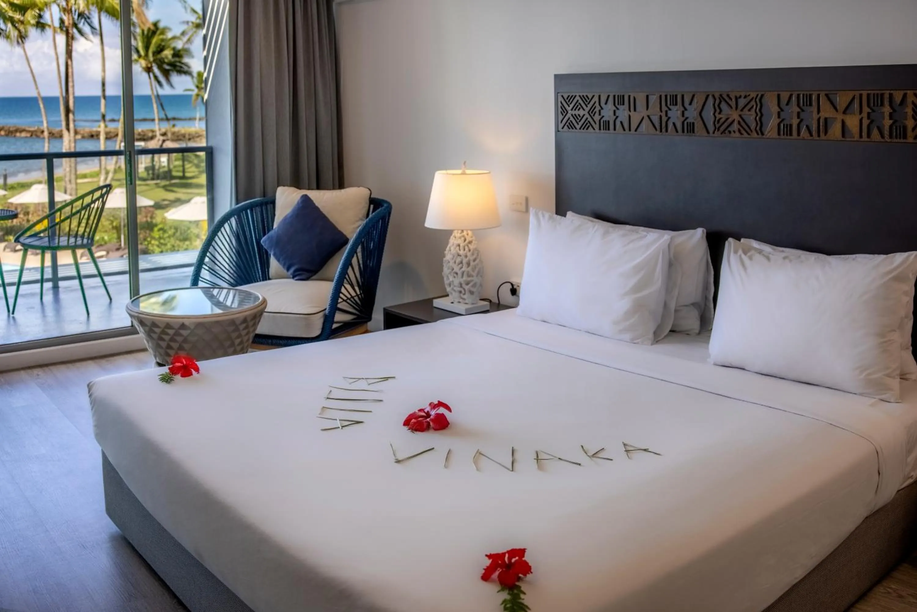 Balcony/Terrace, Bed in The Pearl South Pacific Resort, Spa & Golf Course