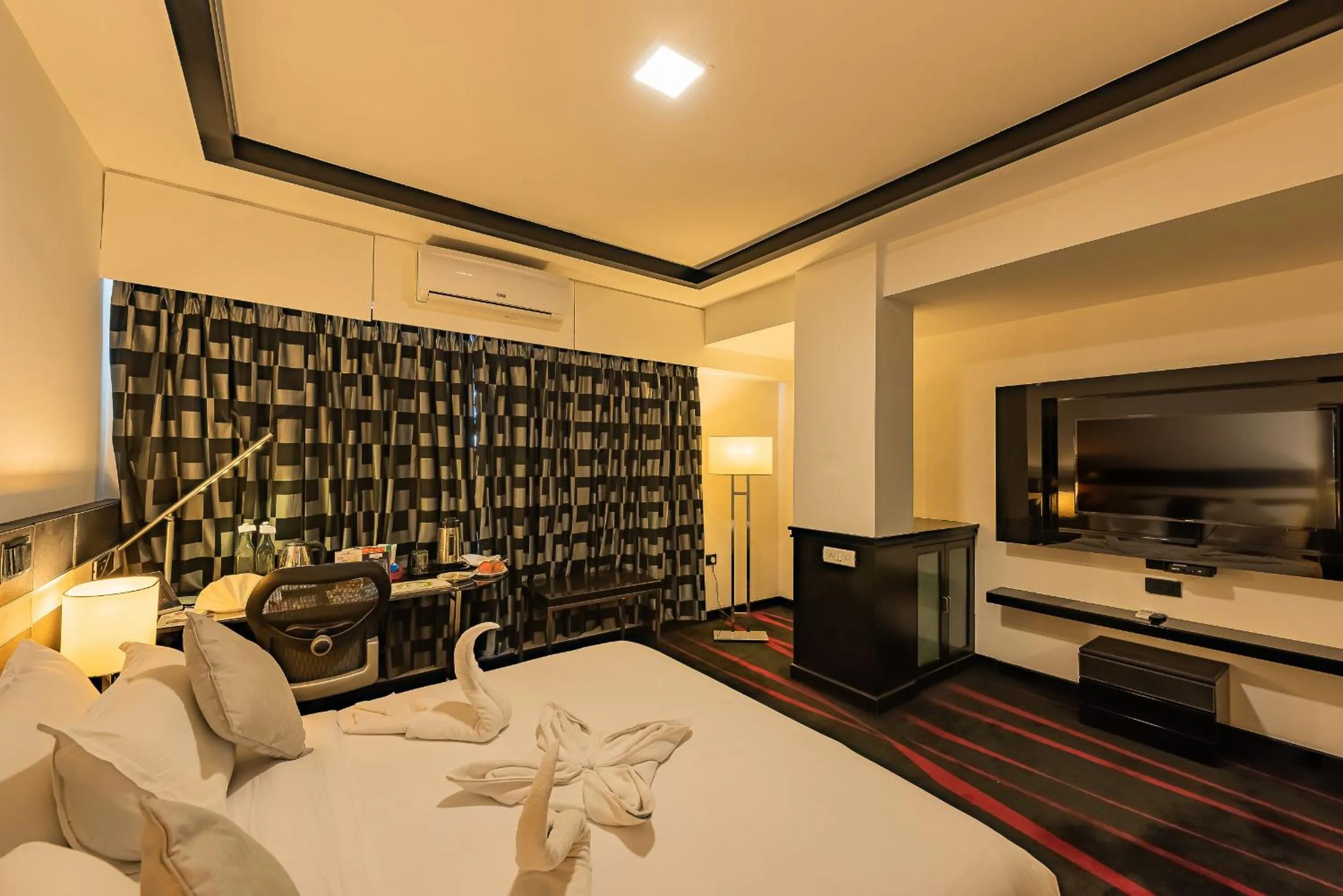 Communal lounge/ TV room in The Pearl