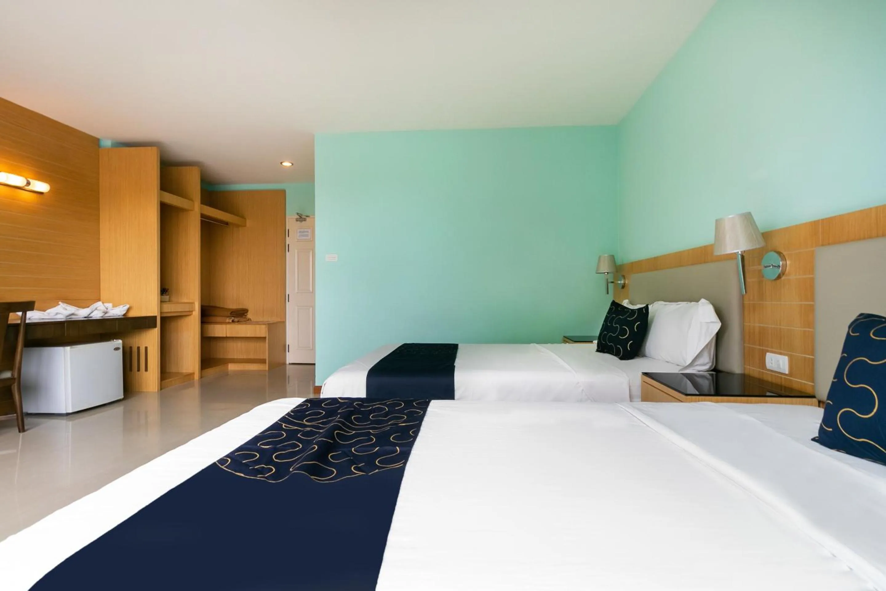 Bedroom, Bed in Golden Beach Boutique Resort