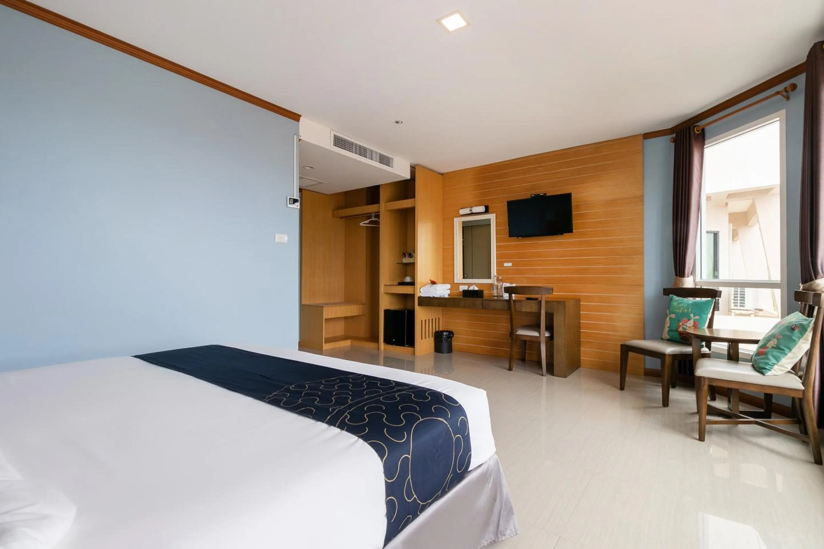 Bedroom, Bed in Golden Beach Boutique Resort
