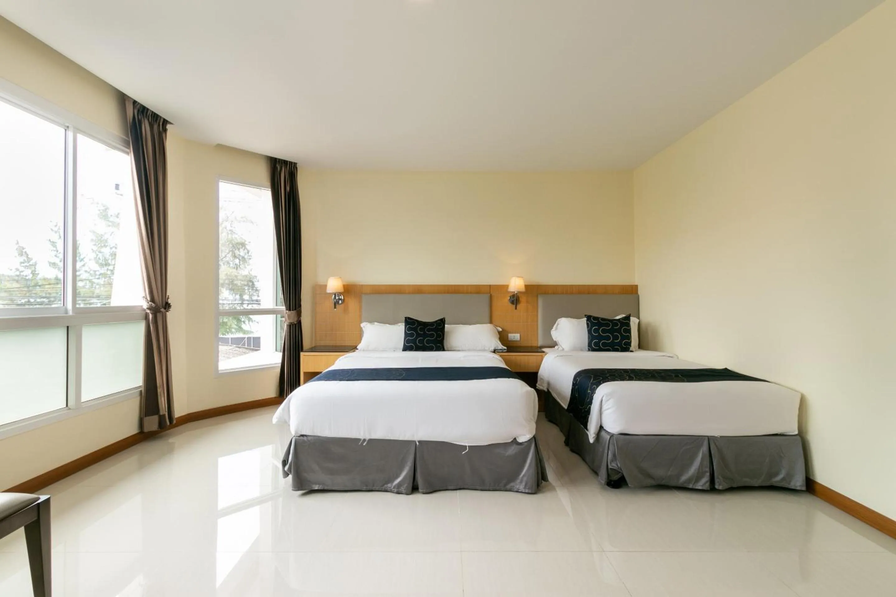 Bedroom, Bed in Golden Beach Boutique Resort