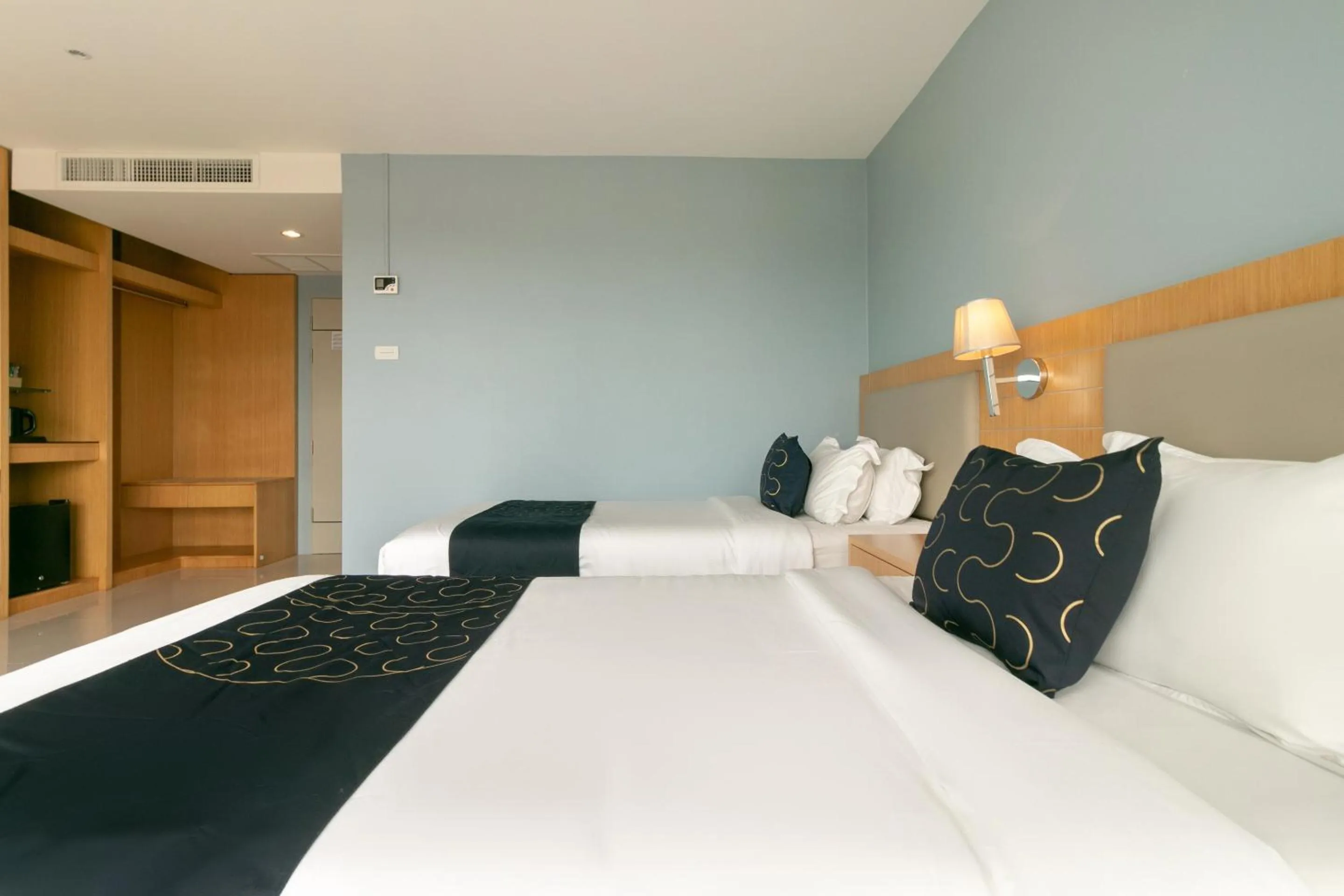 Bedroom, Bed in Golden Beach Boutique Resort