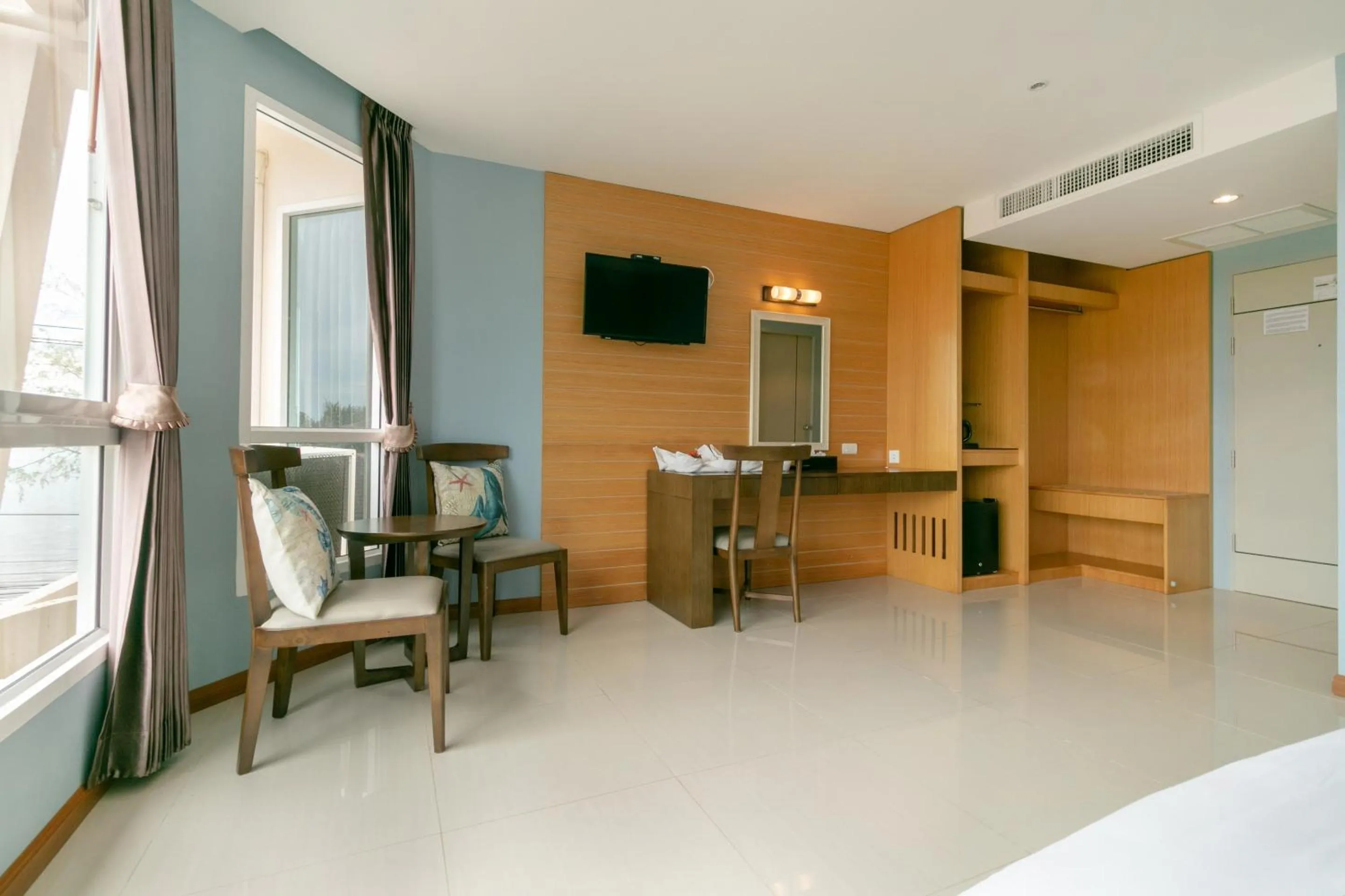 Bedroom, Bed in Golden Beach Boutique Resort