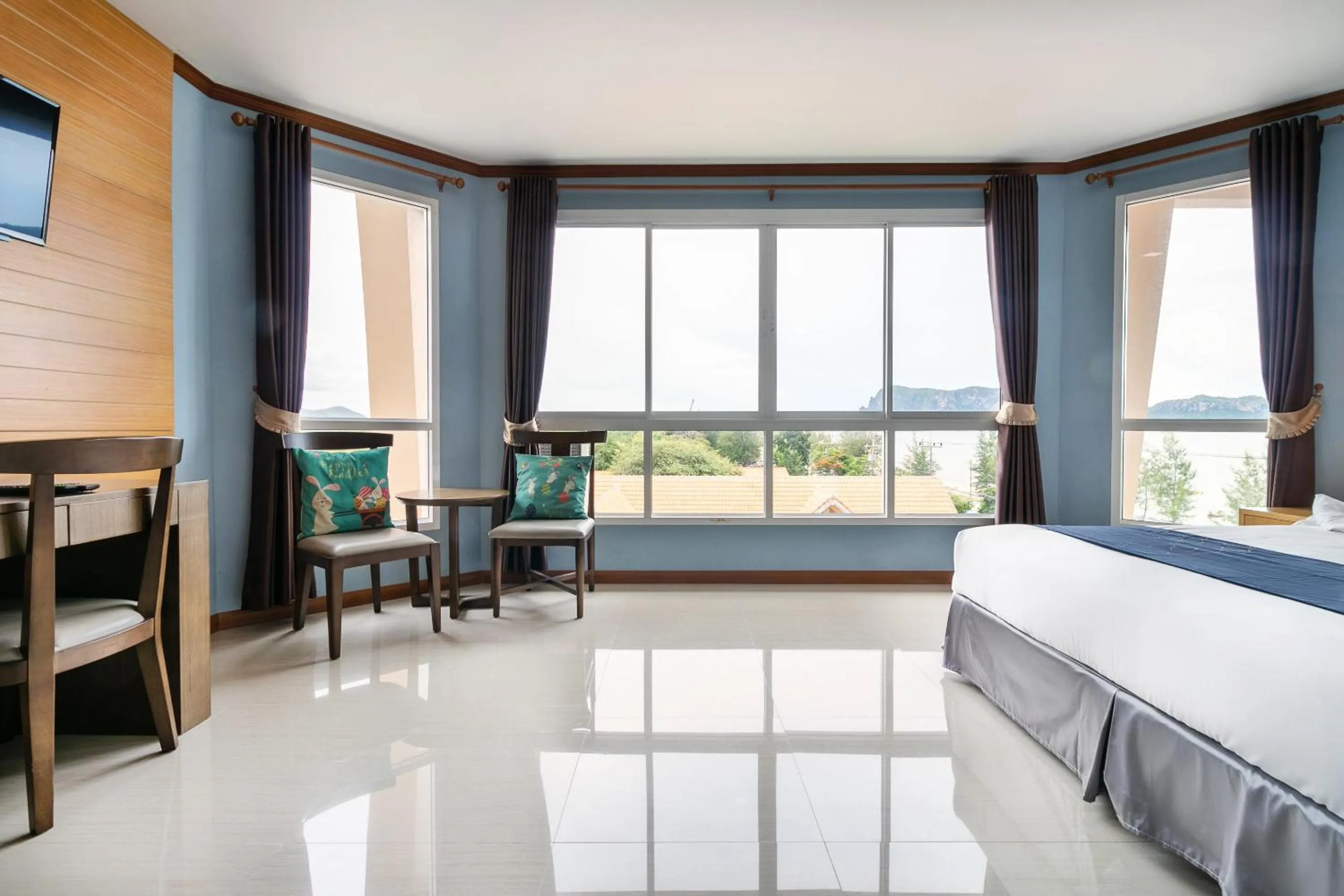 Bedroom, Bed in Golden Beach Boutique Resort