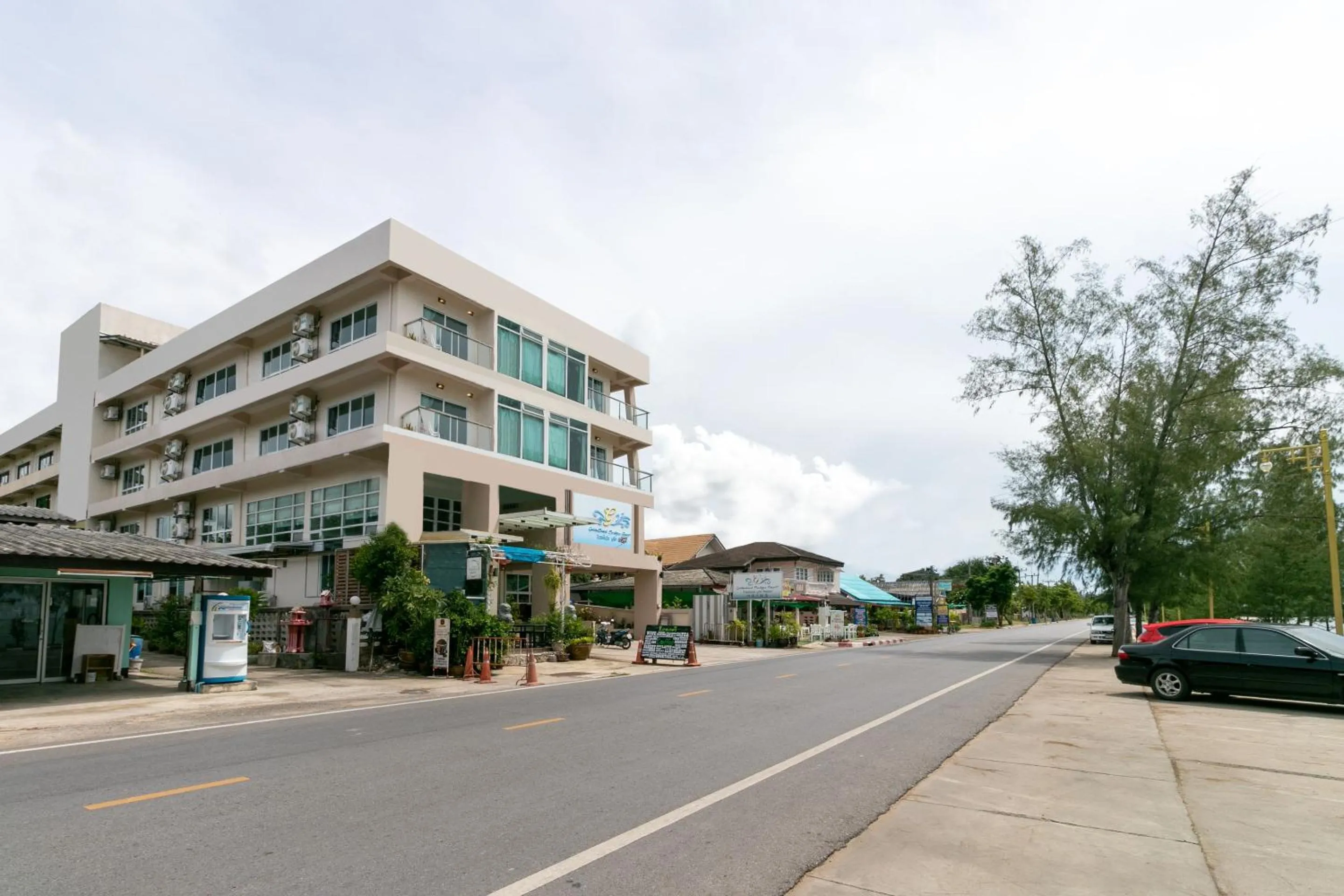 Facade/entrance in Golden Beach Boutique Resort