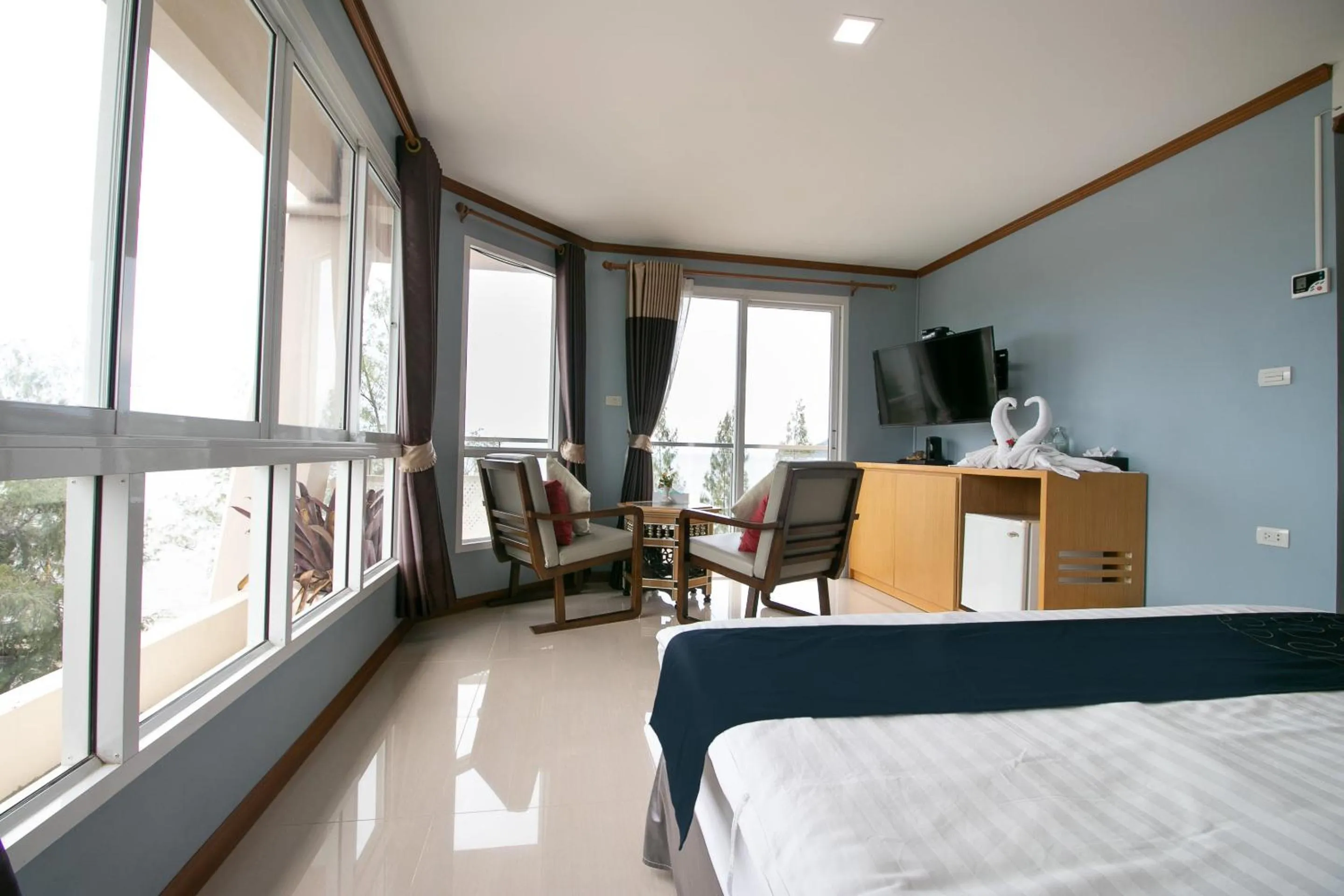 Bedroom, Bed in Golden Beach Boutique Resort