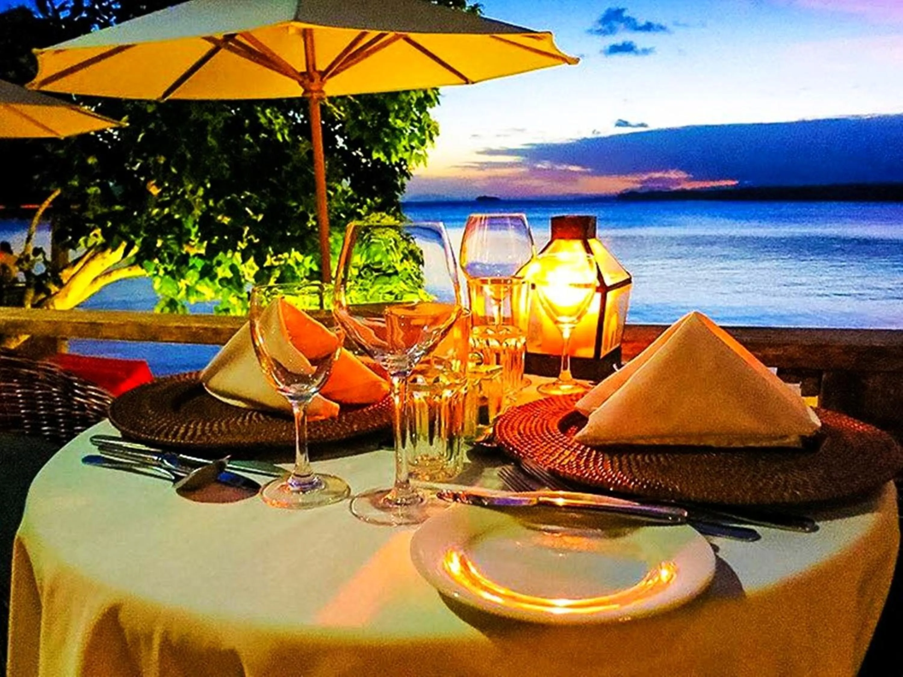 Restaurant/places to eat in Ratua Private Island Resort