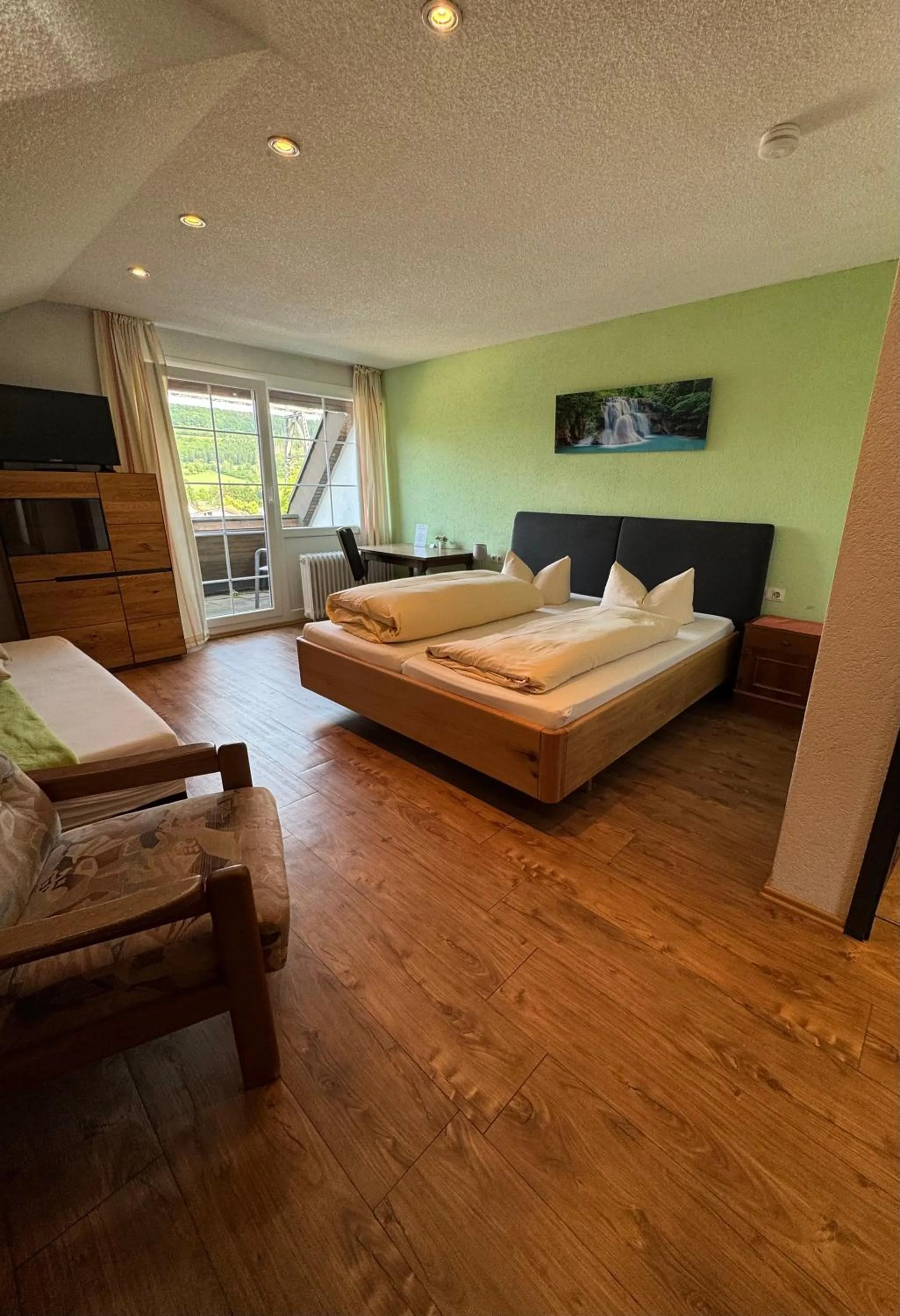 Bed in Landhotel Löwen