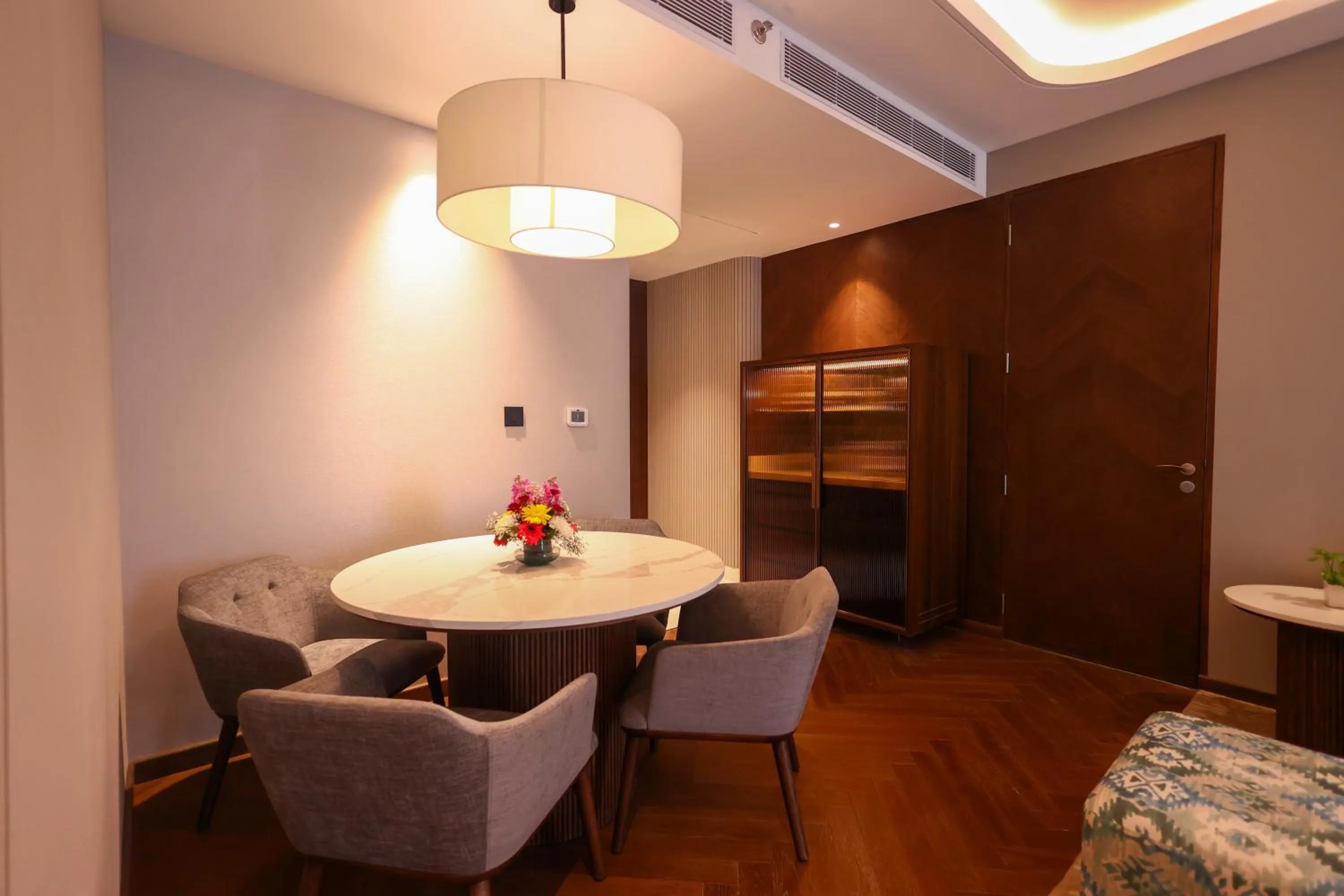 Dining area in Holiday Inn New Delhi Mayur Vihar Noida by IHG