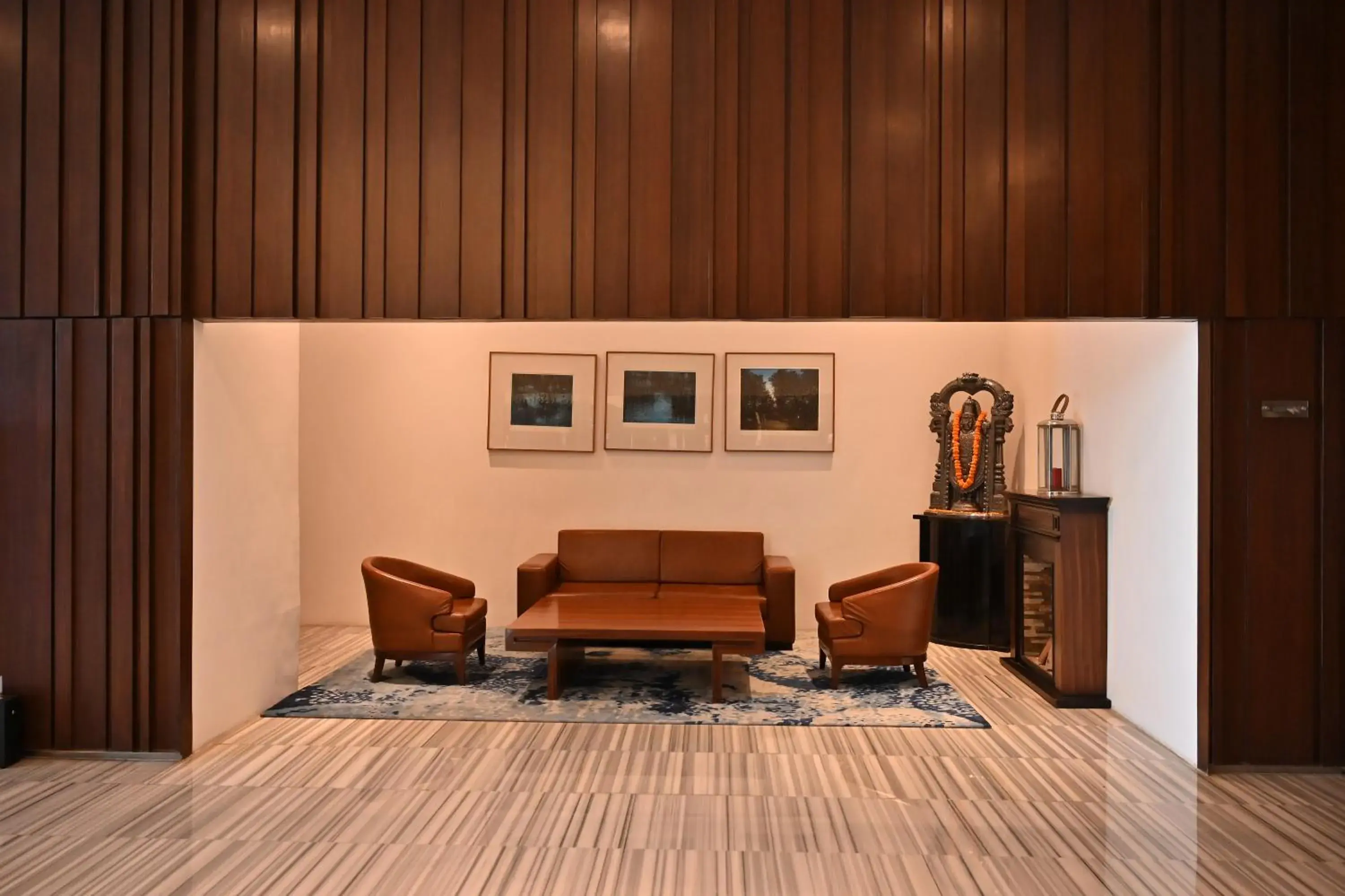 Lobby or reception in Holiday Inn New Delhi Mayur Vihar Noida by IHG Lobby or reception in Holiday Inn New Delhi Mayur Vihar Noida by IHG