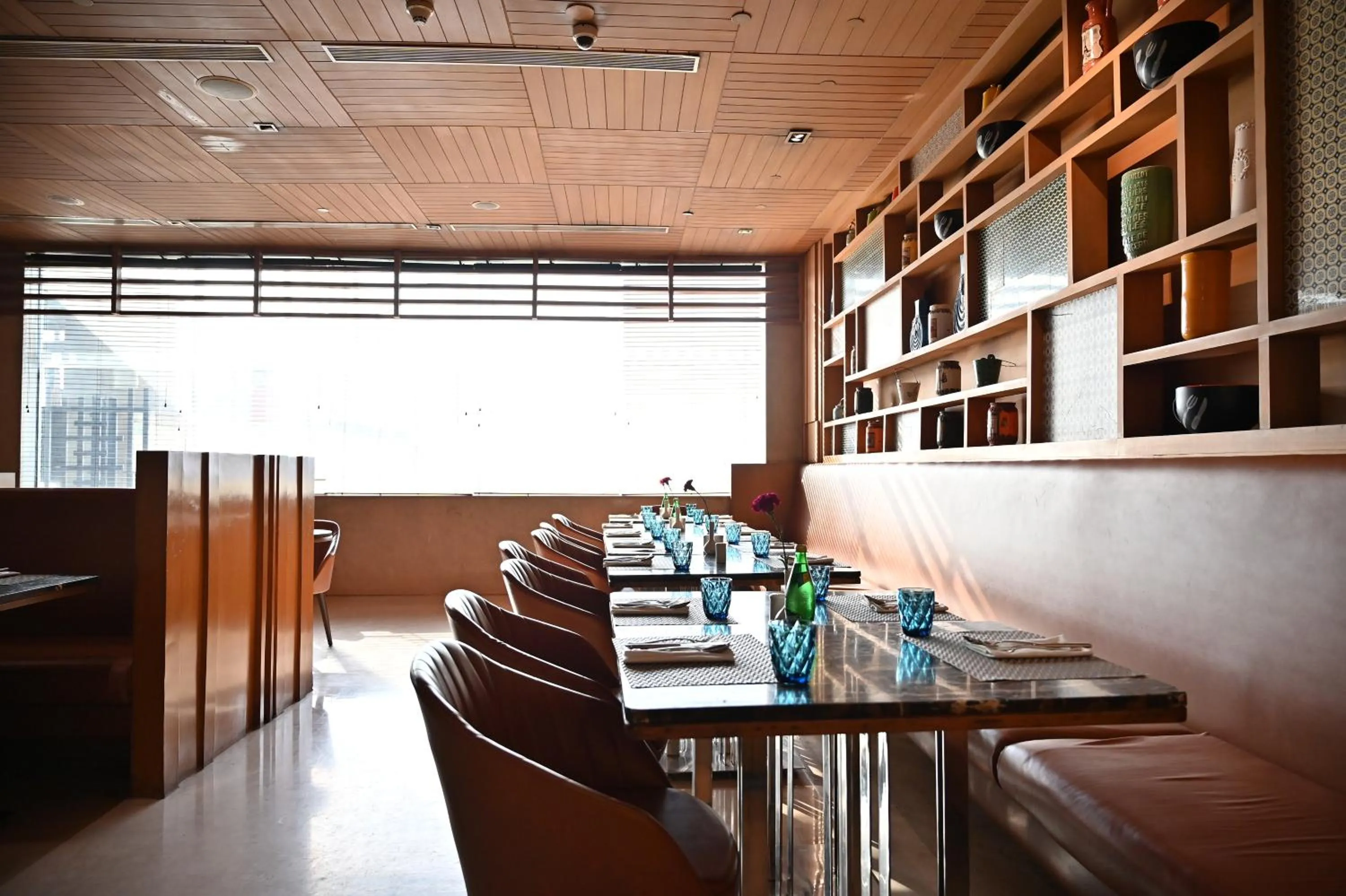 Restaurant/places to eat in Holiday Inn New Delhi Mayur Vihar Noida by IHG