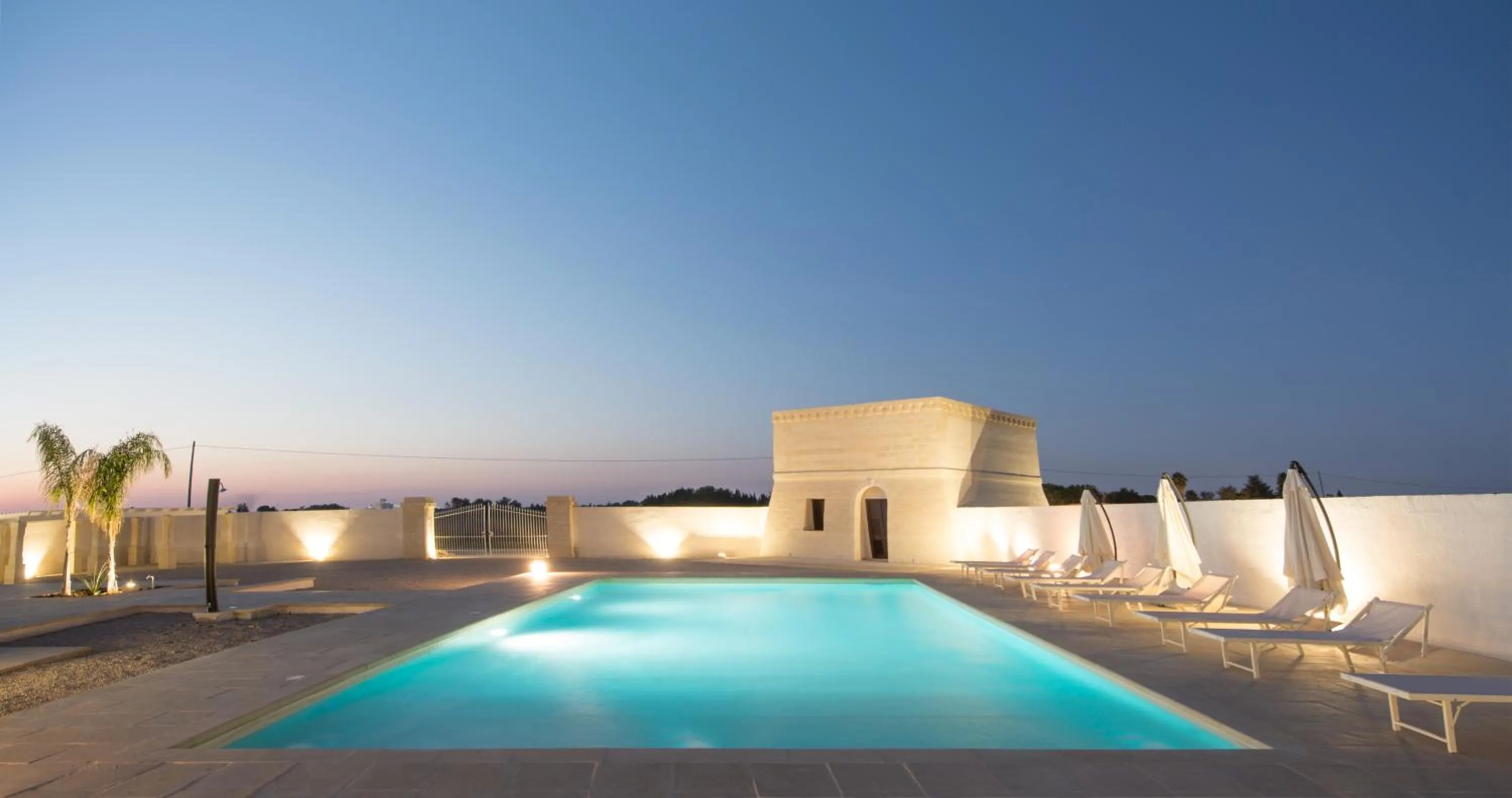 Pool view in Villa Lupia