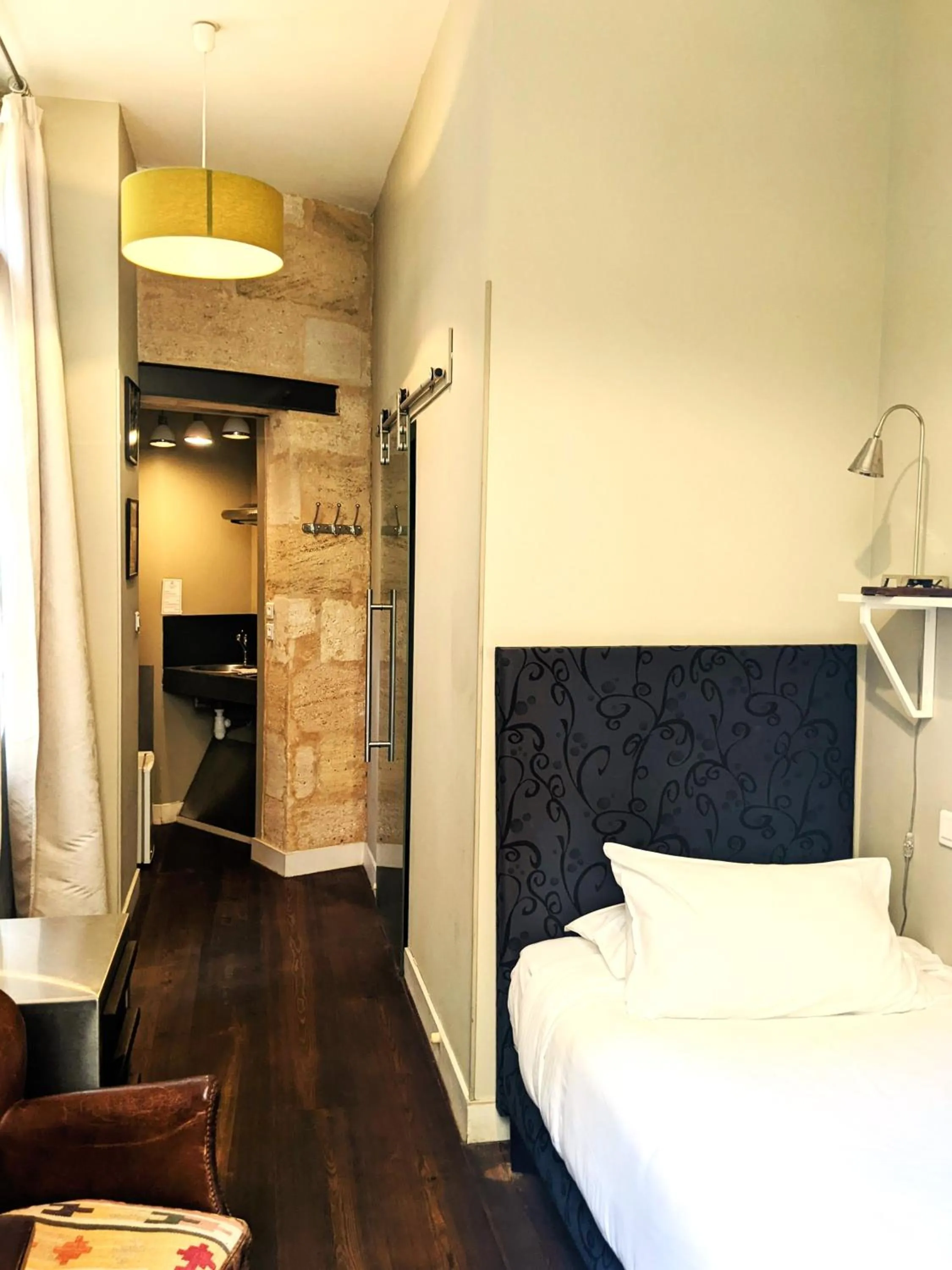 Bedroom in L'Apparthôtel Particulier Bordeaux