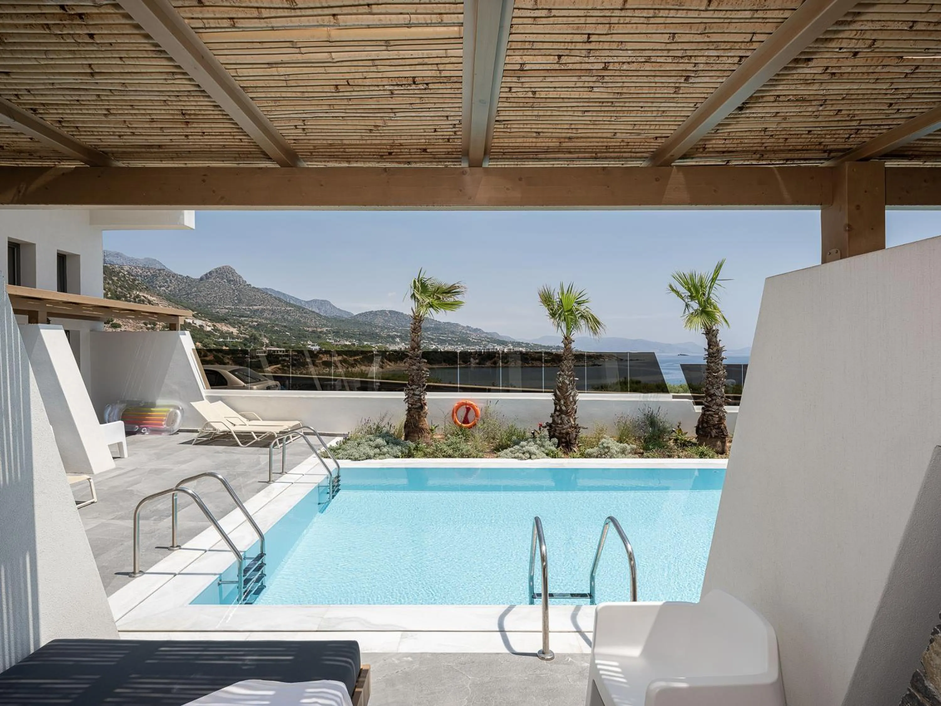 Patio in Kakkos Bay Hotel and Bungalows