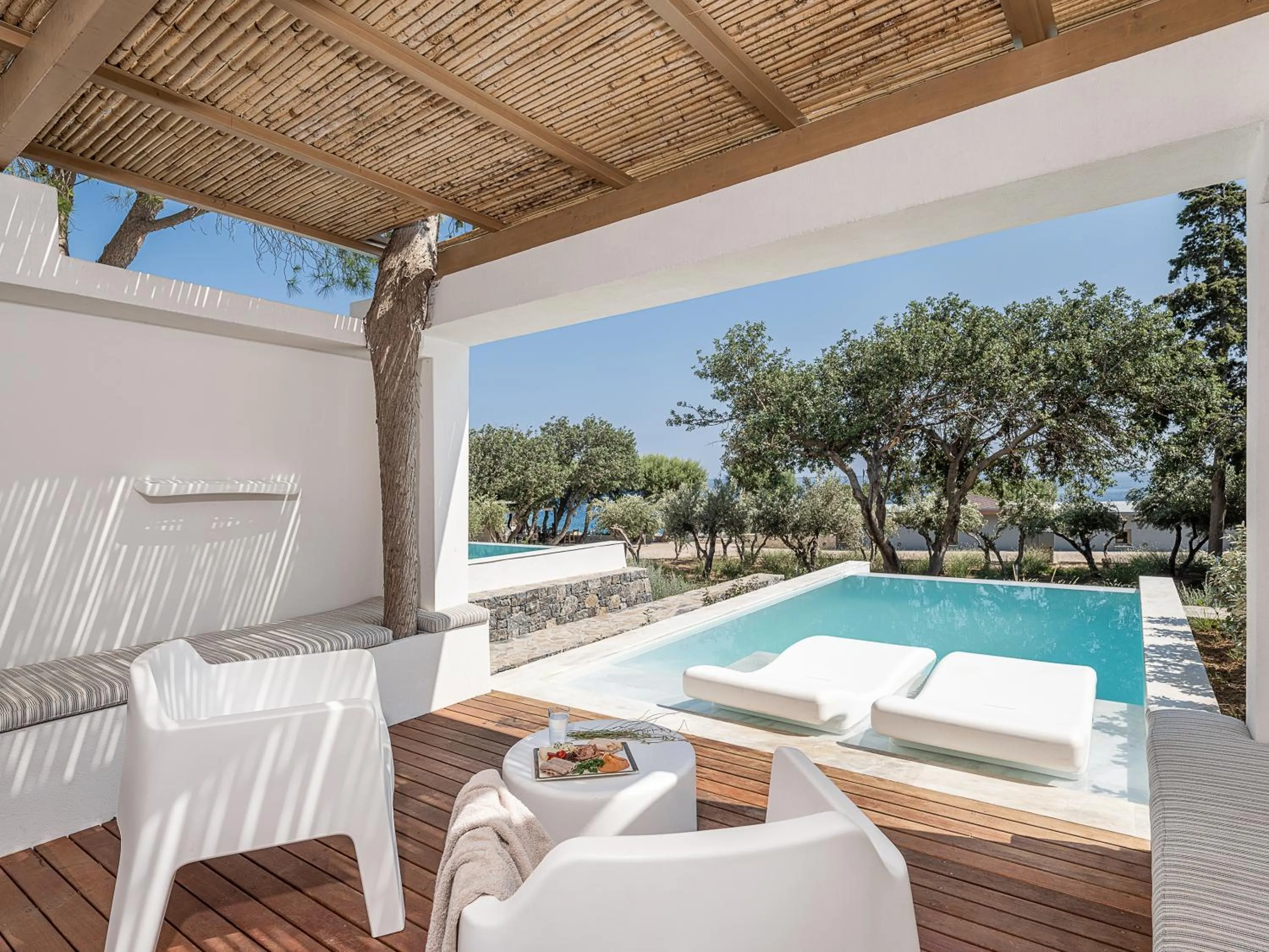 Swimming pool in Kakkos Bay Hotel and Bungalows