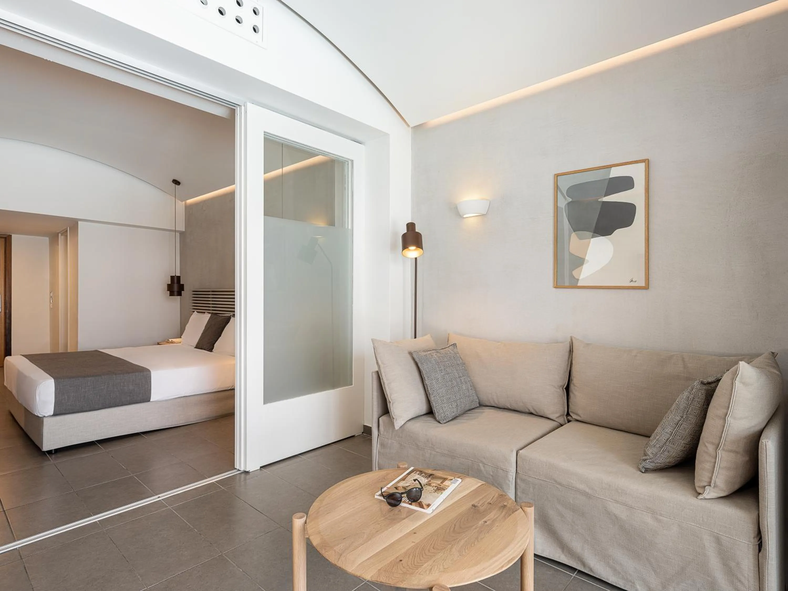 Photo of the whole room, Bed in Kakkos Bay Hotel and Bungalows