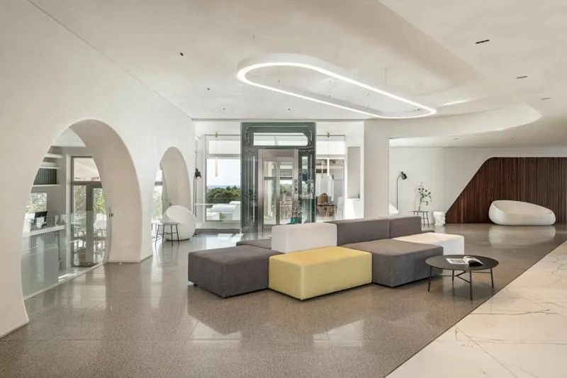 Lobby or reception in Kakkos Bay Hotel and Bungalows