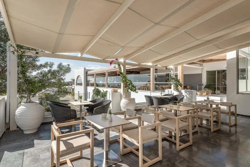 Kakkos Bay Hotel and Bungalows