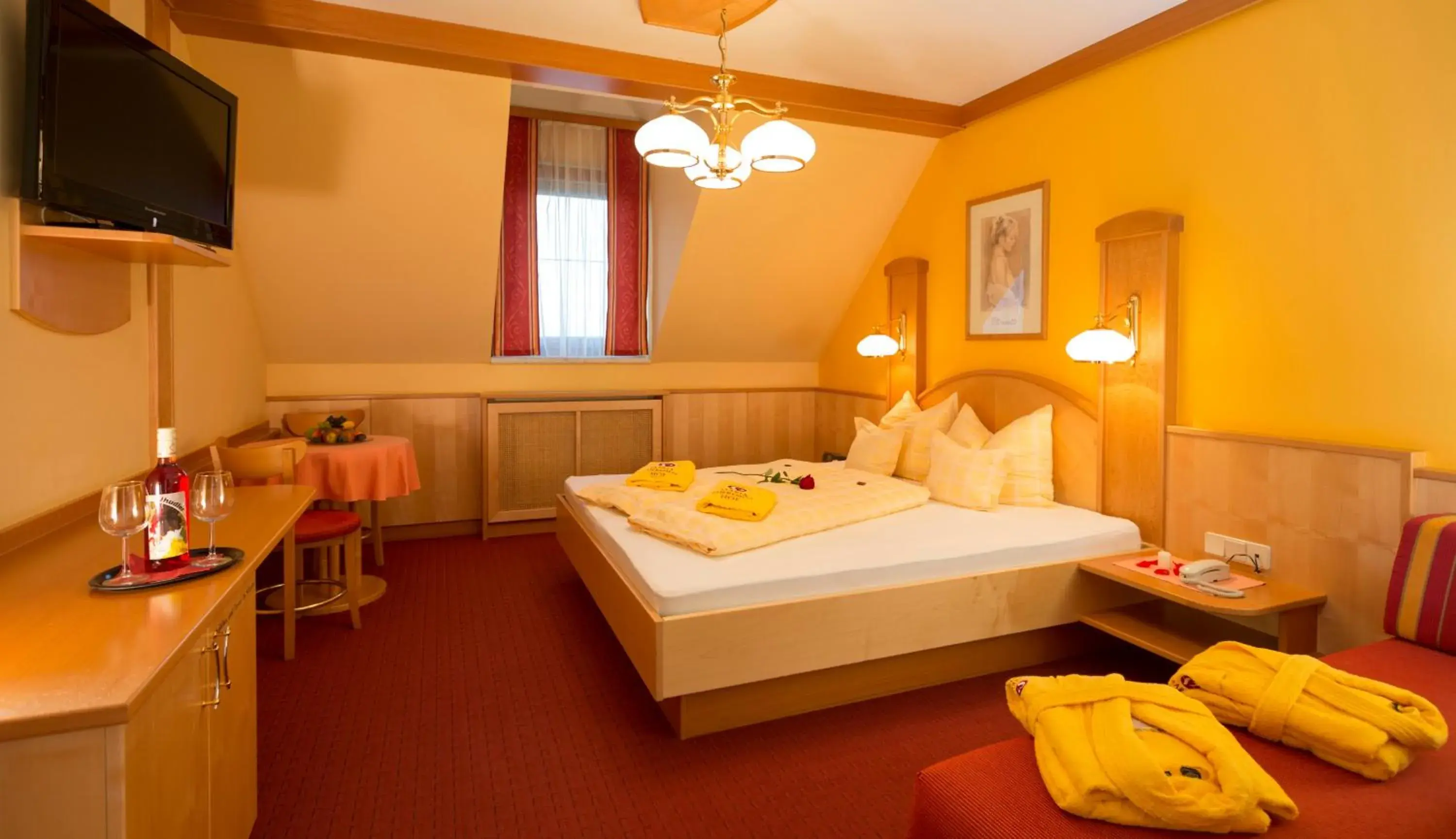 Double Room in Maria Theresien Hof Loipersdorf Double Room in Maria Theresien Hof Loipersdorf