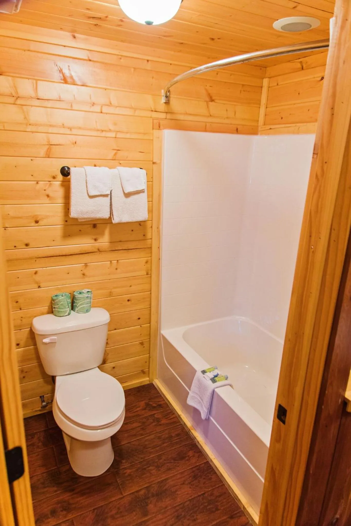 Bathroom in Lone Star Lodge