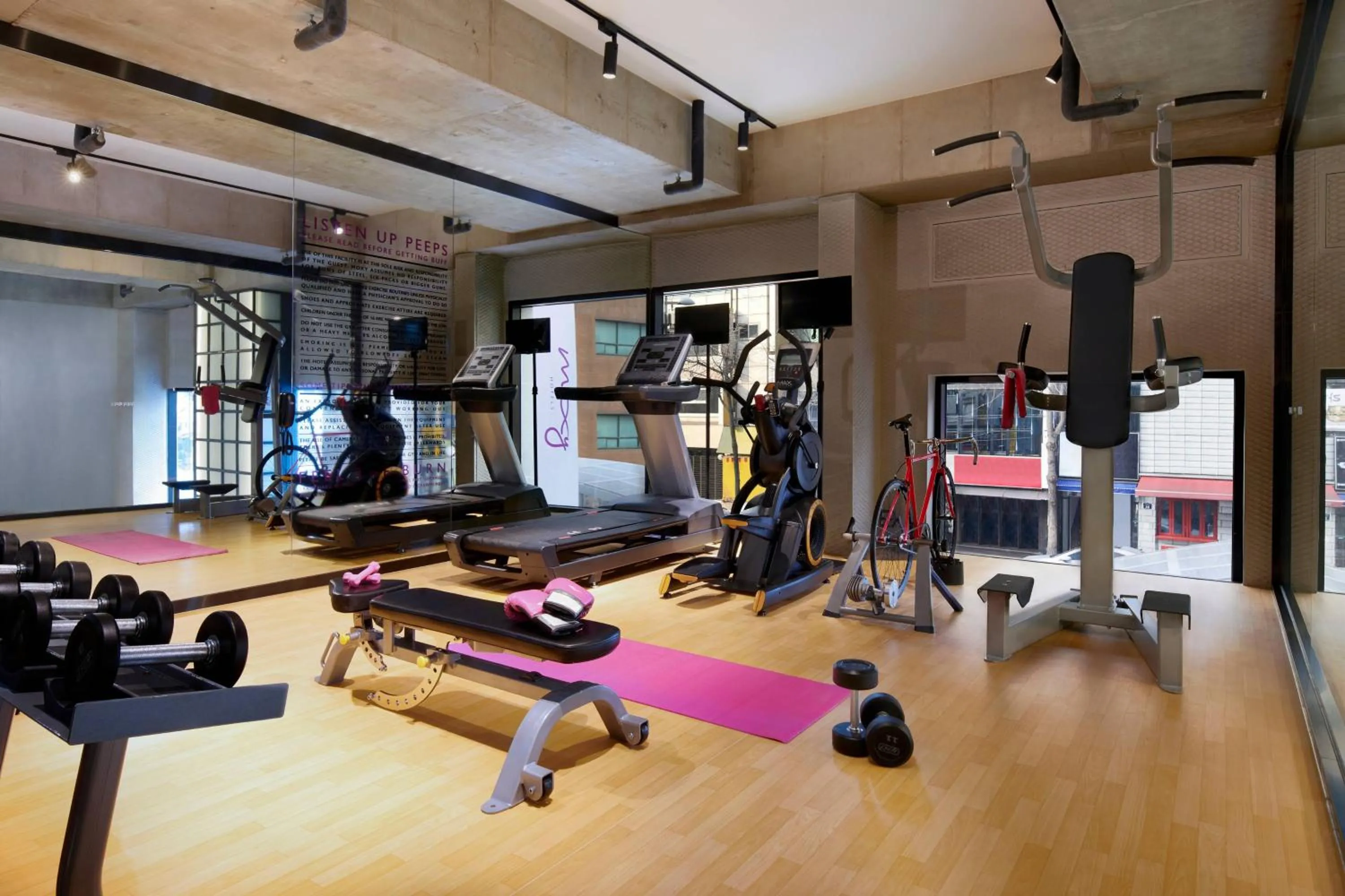 Fitness centre/facilities in Moxy Seoul Insadong