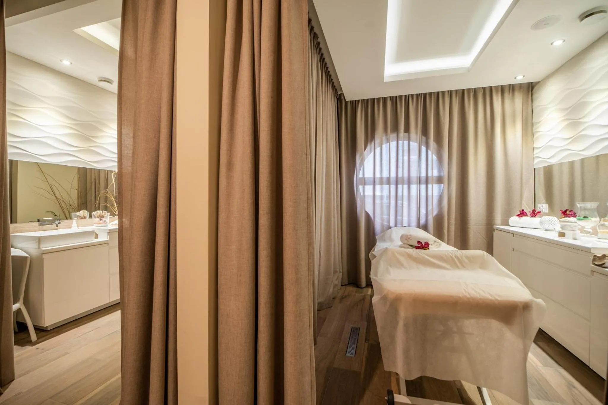 Massage in SeaPark Hotel Wellness & Spa