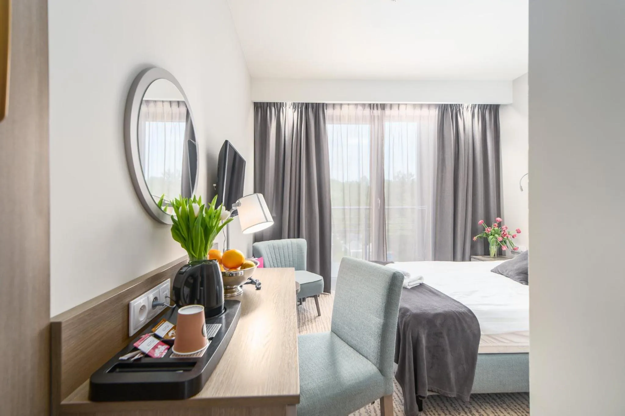 Coffee/tea facilities, Bed in SeaPark Hotel Wellness & Spa