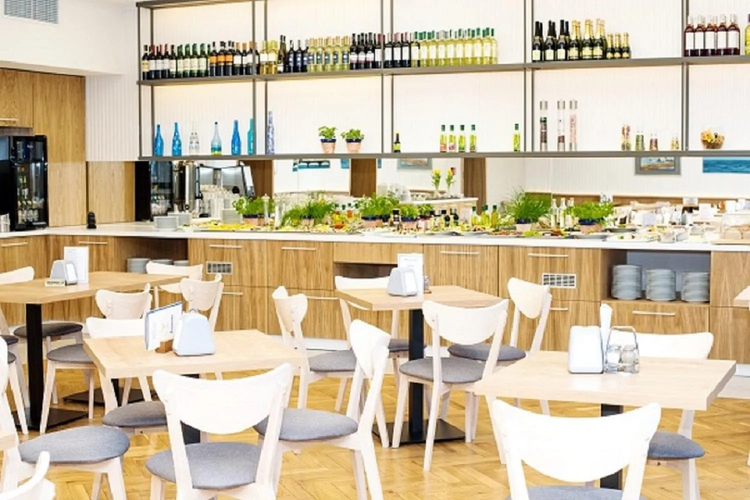 Restaurant/places to eat in SeaPark Hotel Wellness & Spa