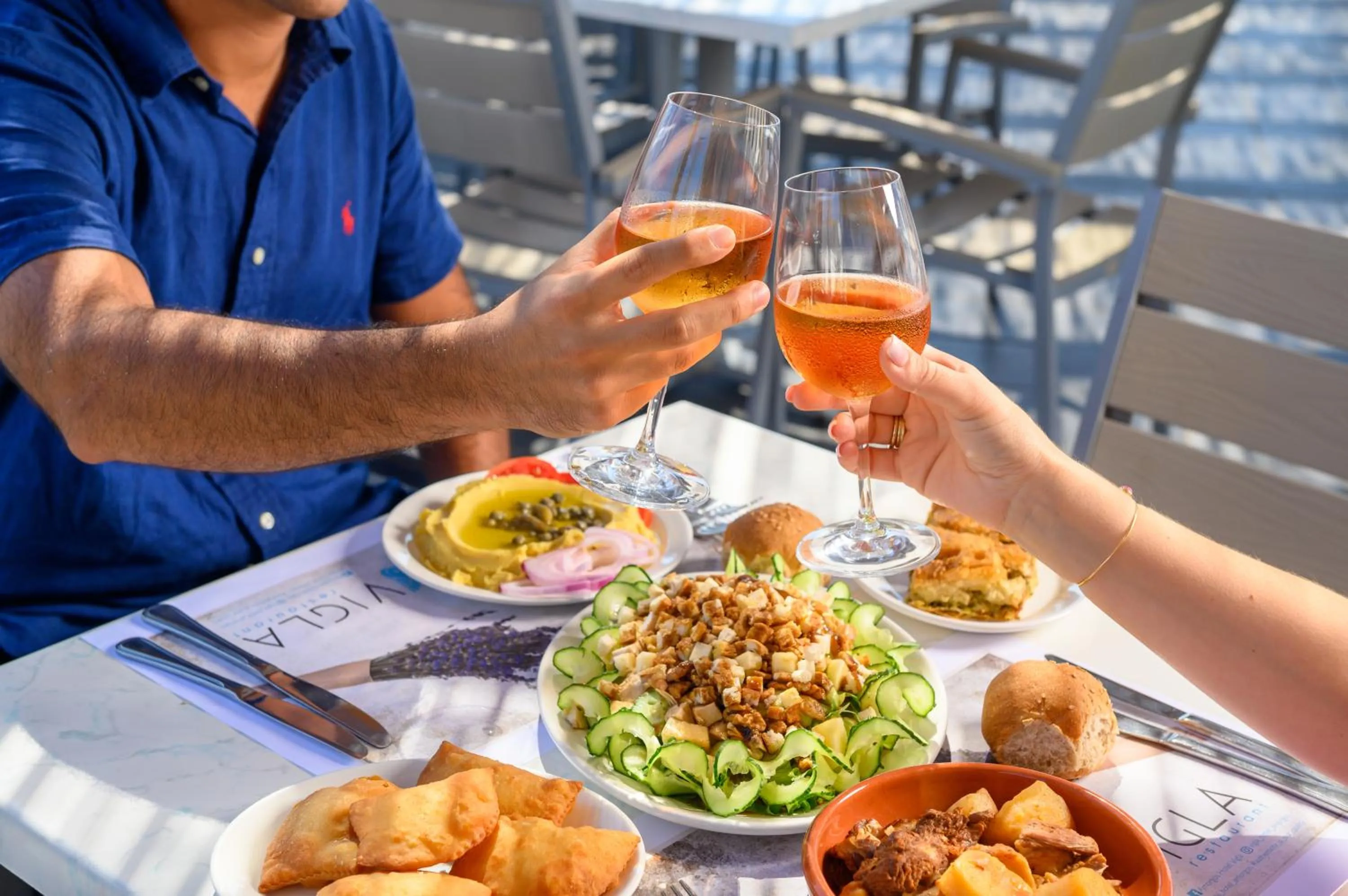 Restaurant/places to eat in Vigla Hotel