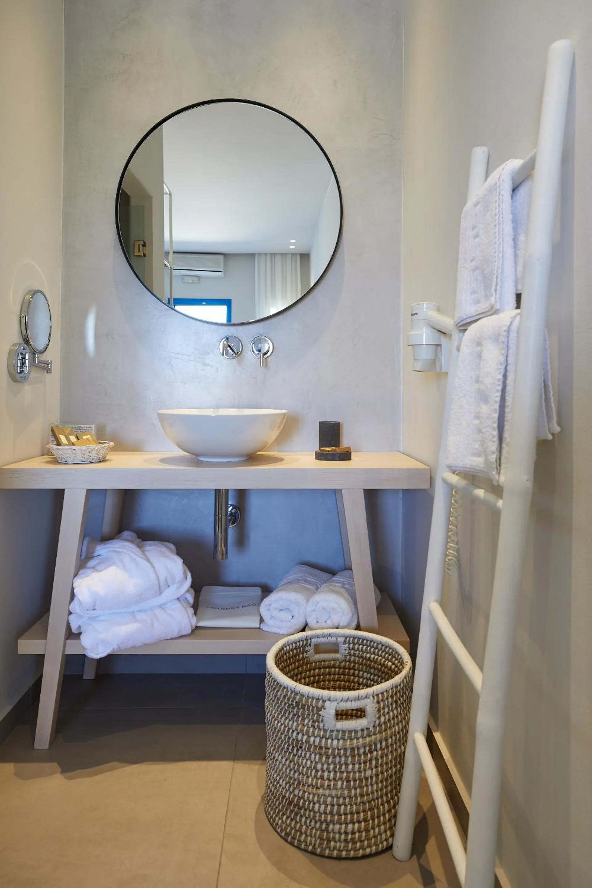 Bathroom in Vigla Hotel