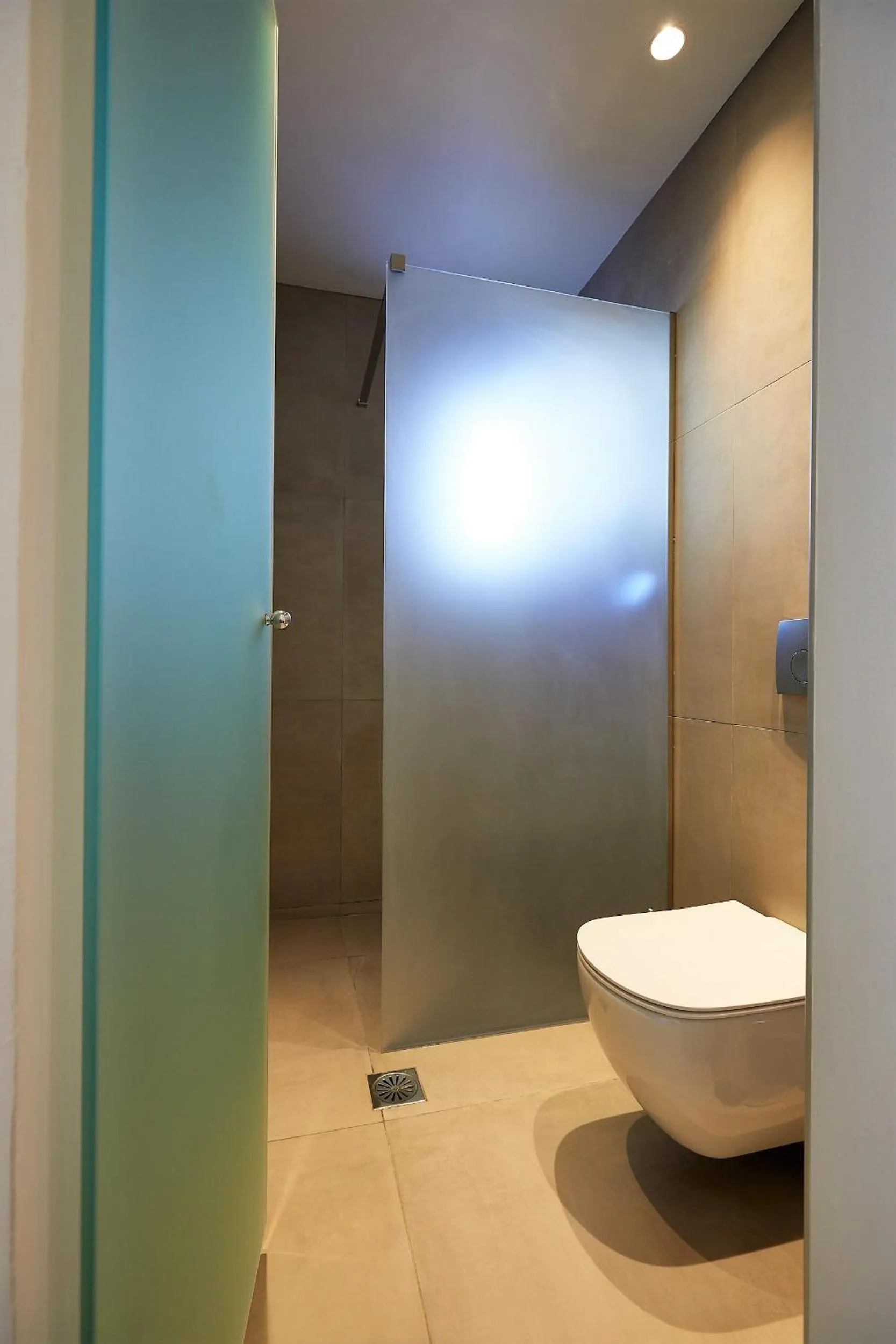 Shower in Vigla Hotel