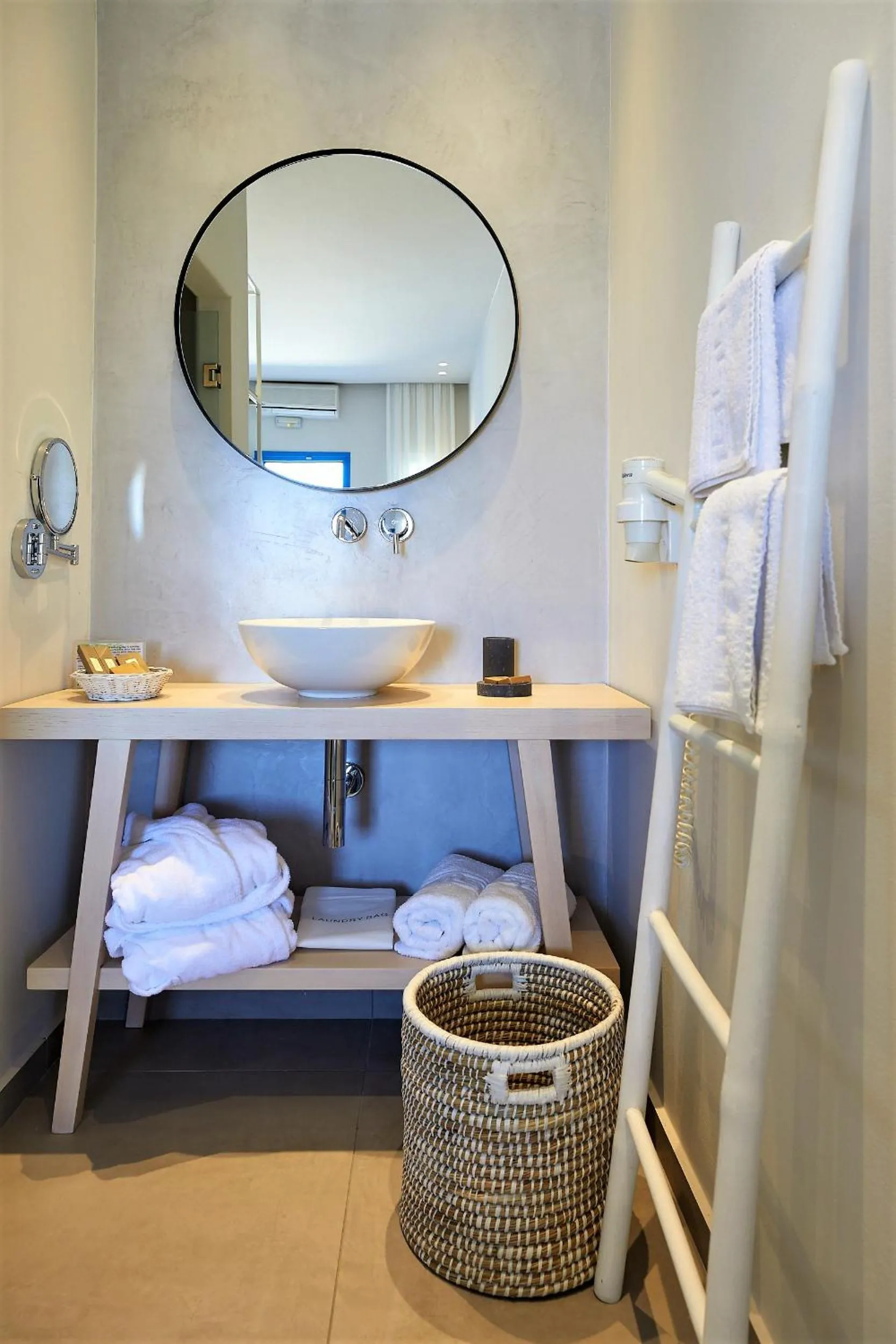 Bathroom in Vigla Hotel