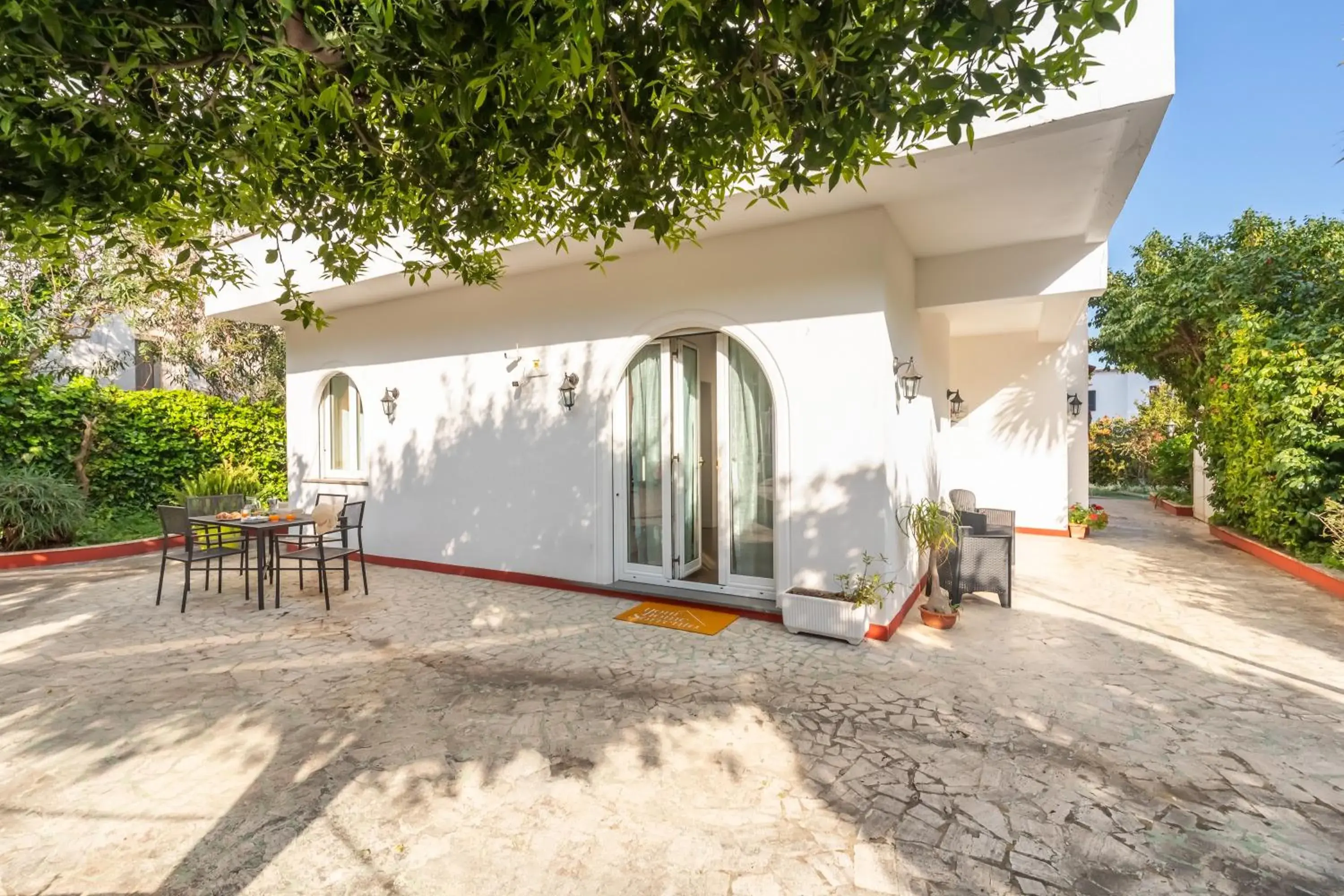 Property building in YourHome - Villa Sorrento Property building in YourHome - Villa Sorrento