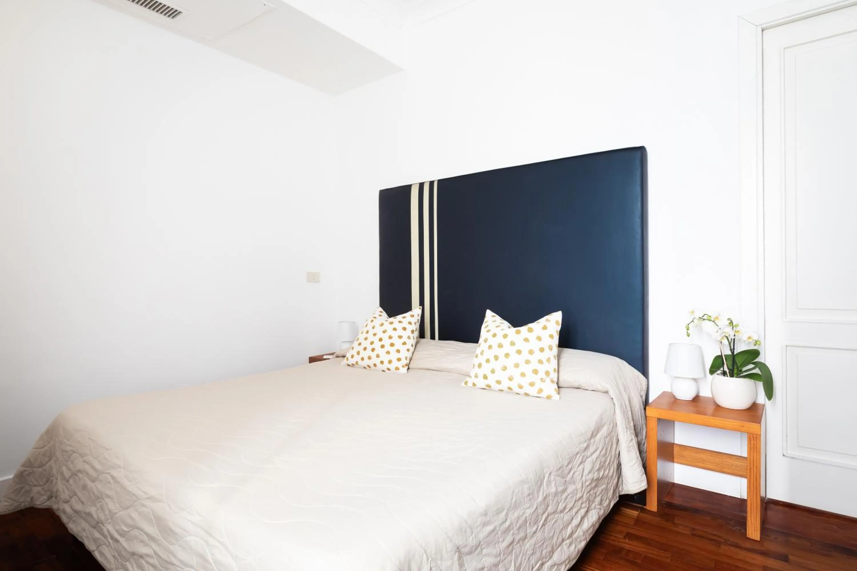 Bed in YourHome - Villa Sorrento