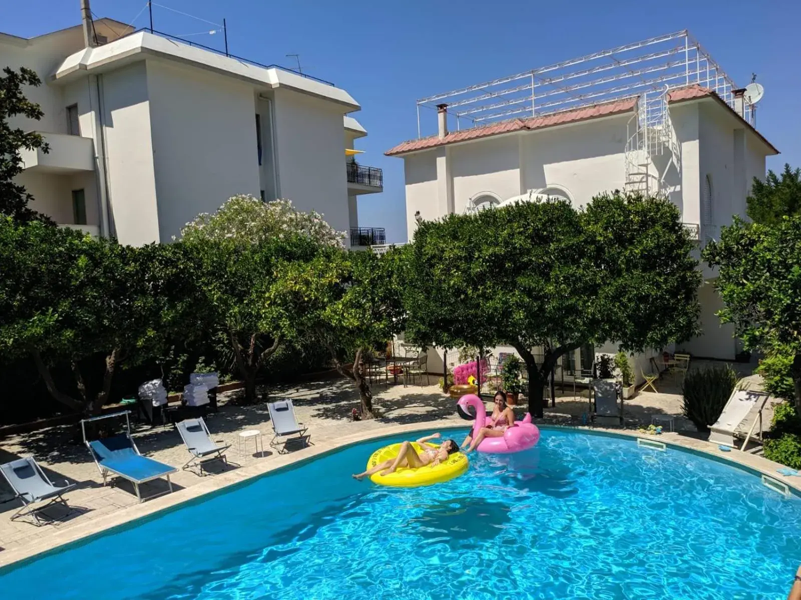 Swimming pool in YourHome - Villa Sorrento Swimming pool in YourHome - Villa Sorrento