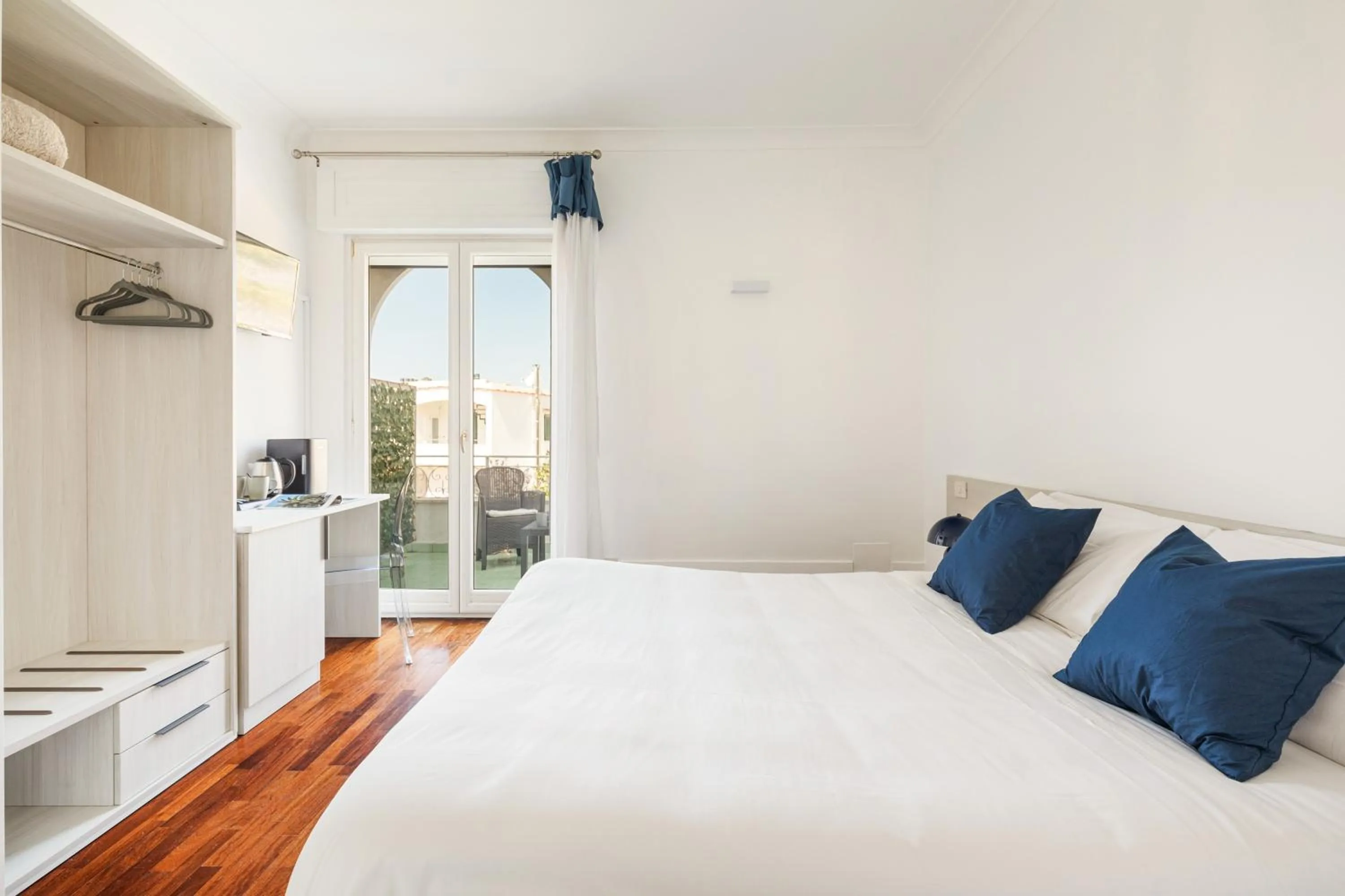 Bed in YourHome - Villa Sorrento