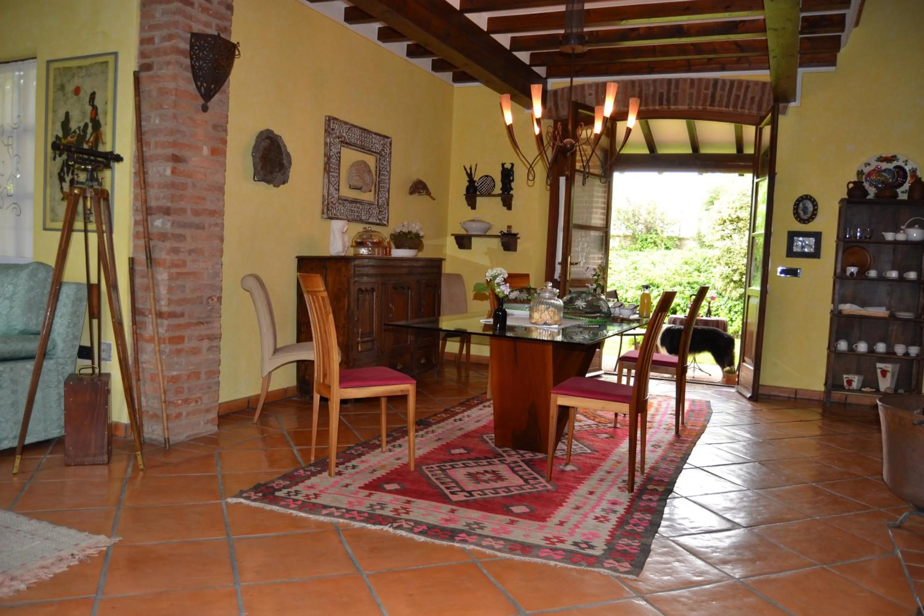 Communal lounge/ TV room in B&B Il Martin Pescatore
