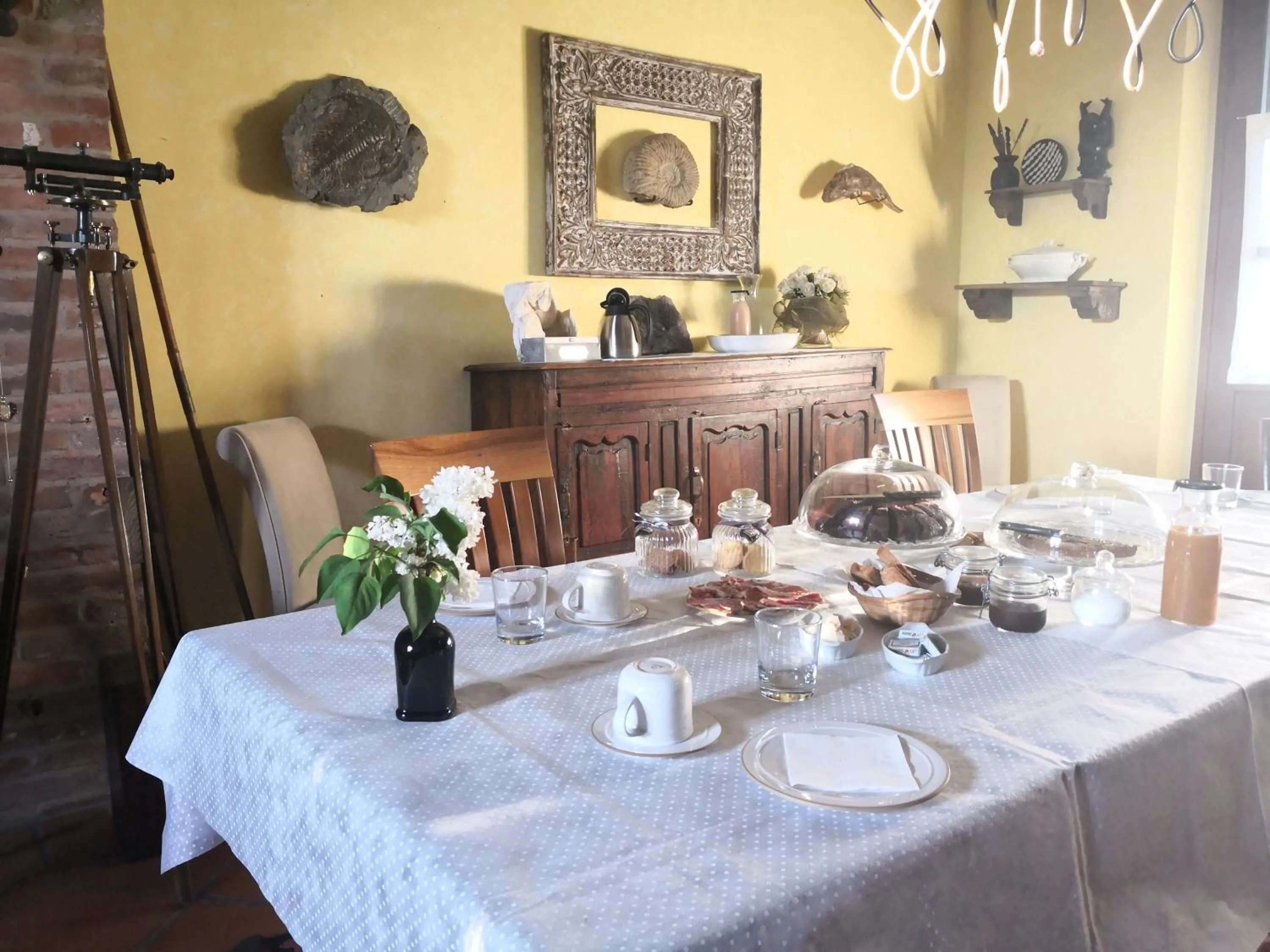 Continental breakfast in B&B Il Martin Pescatore