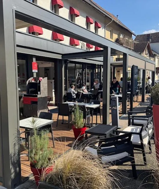 Patio in La Table de Gustave