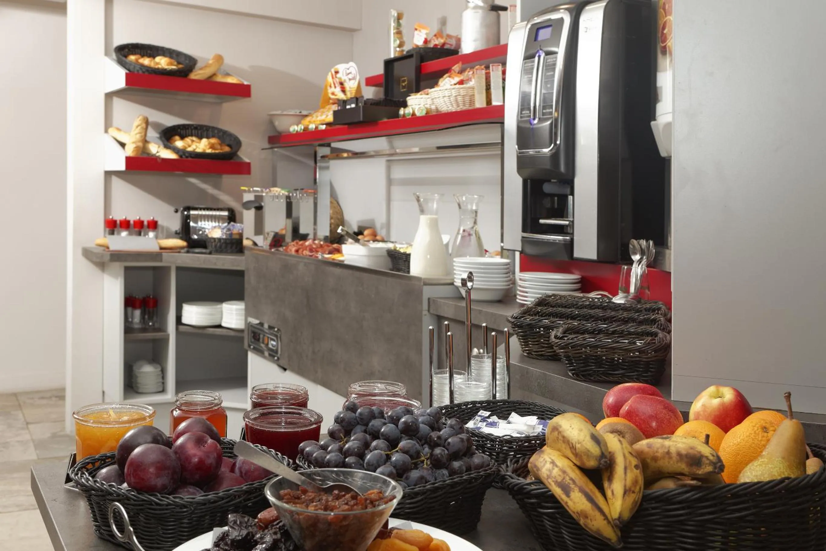 Restaurant/places to eat in La Table de Gustave