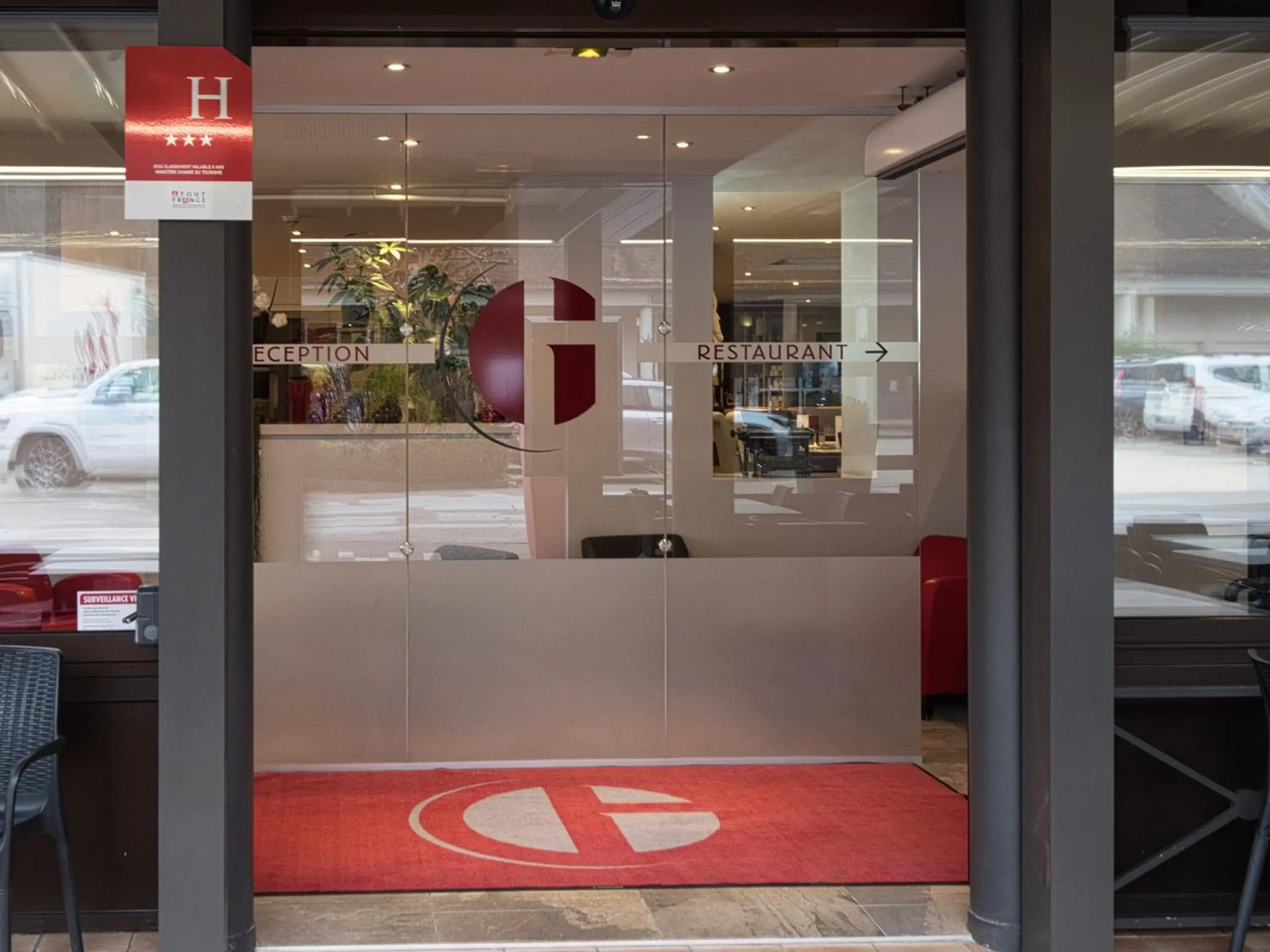 Facade/entrance in La Table de Gustave Facade/entrance in La Table de Gustave