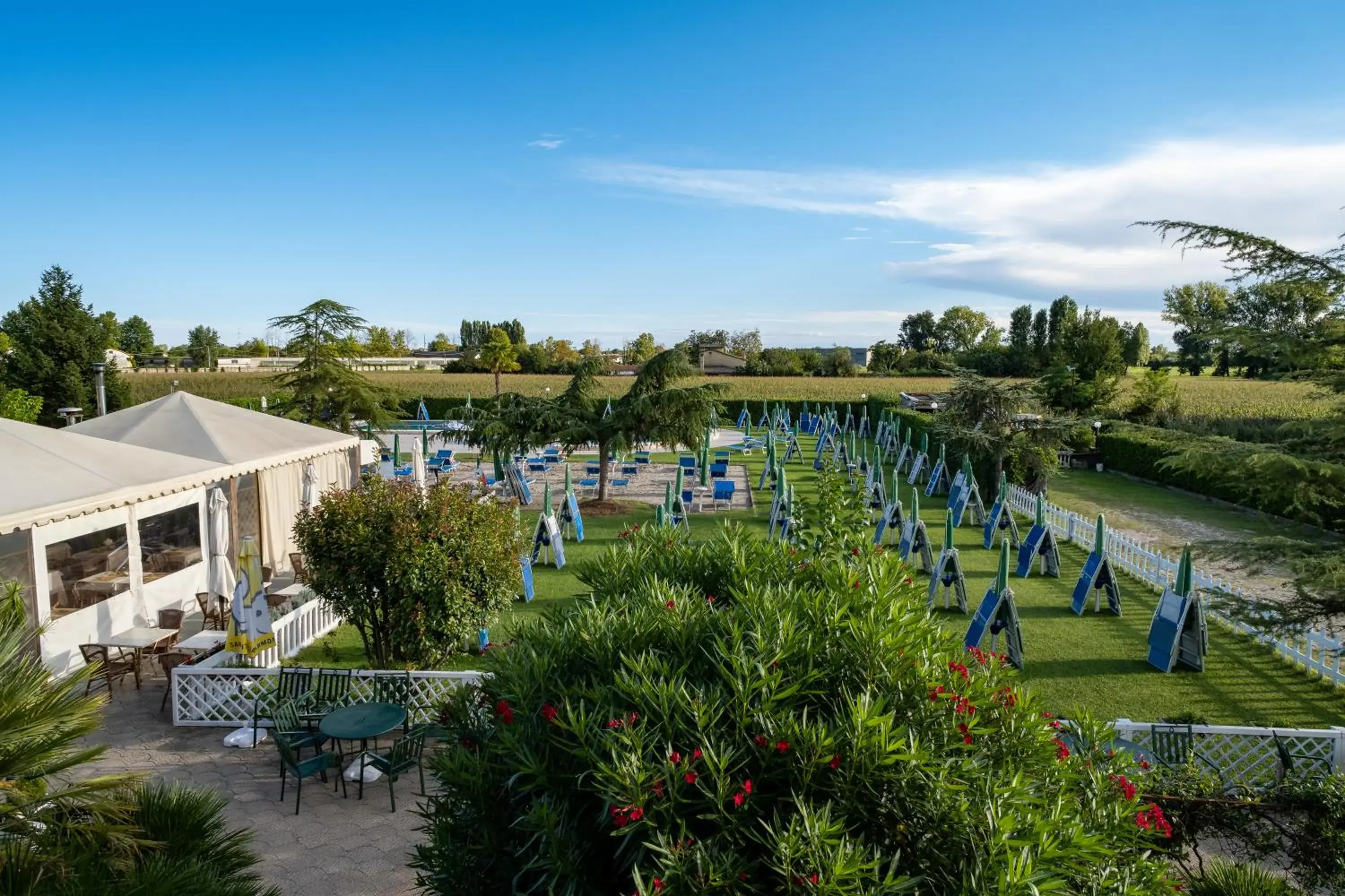 Summer, Pool View in Hotel Villa Sara