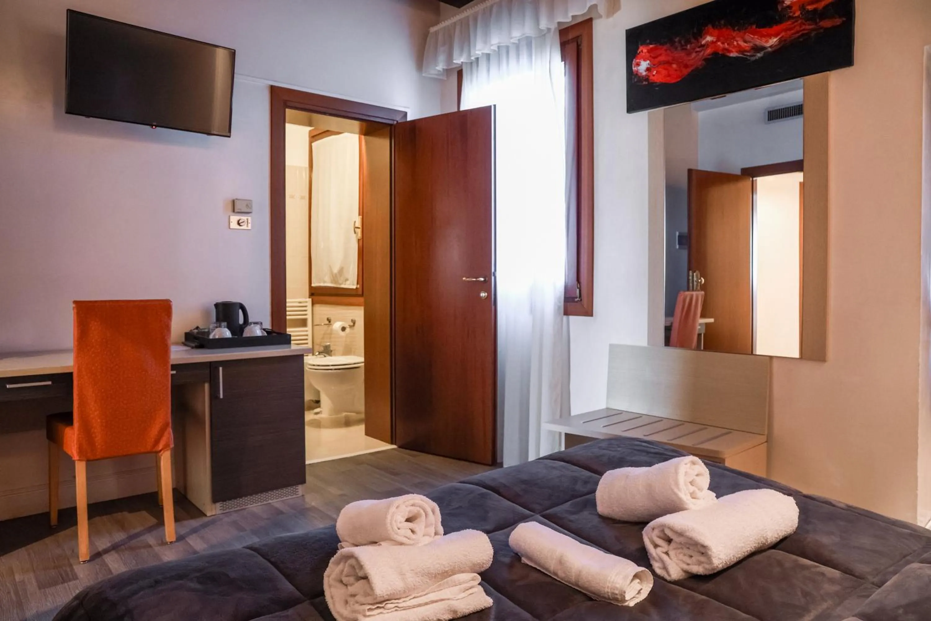 Photo of the whole room, Bed in Hotel Villa Sara